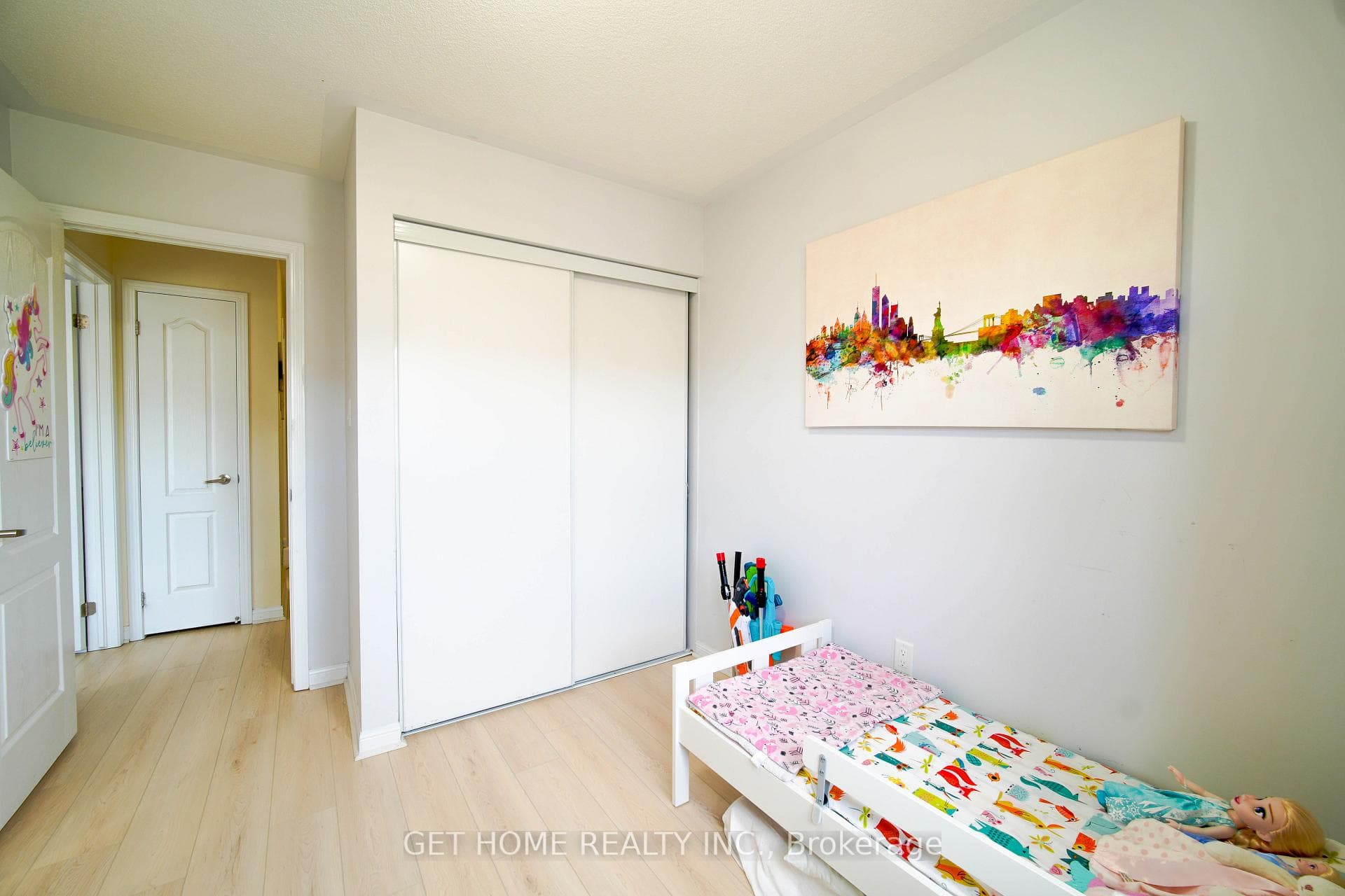 38 Suitor Court - Townhouse photo 14 of 20 in Milton, Ontario
