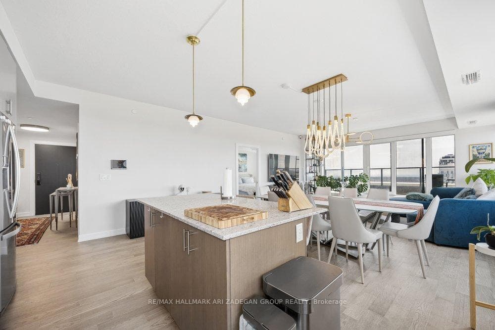 3200 William Coltson Avenue Unit 1302 - Condo photo 15 of 49 in Oakville, Ontario