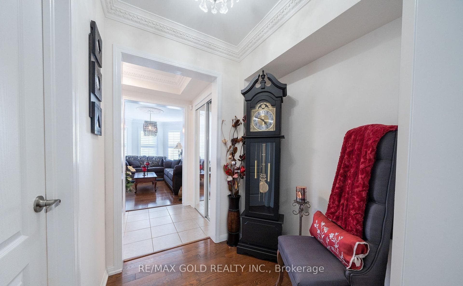 1035 SAVOLINE Boulevard - Detached photo 8 of 44 in Milton, Ontario