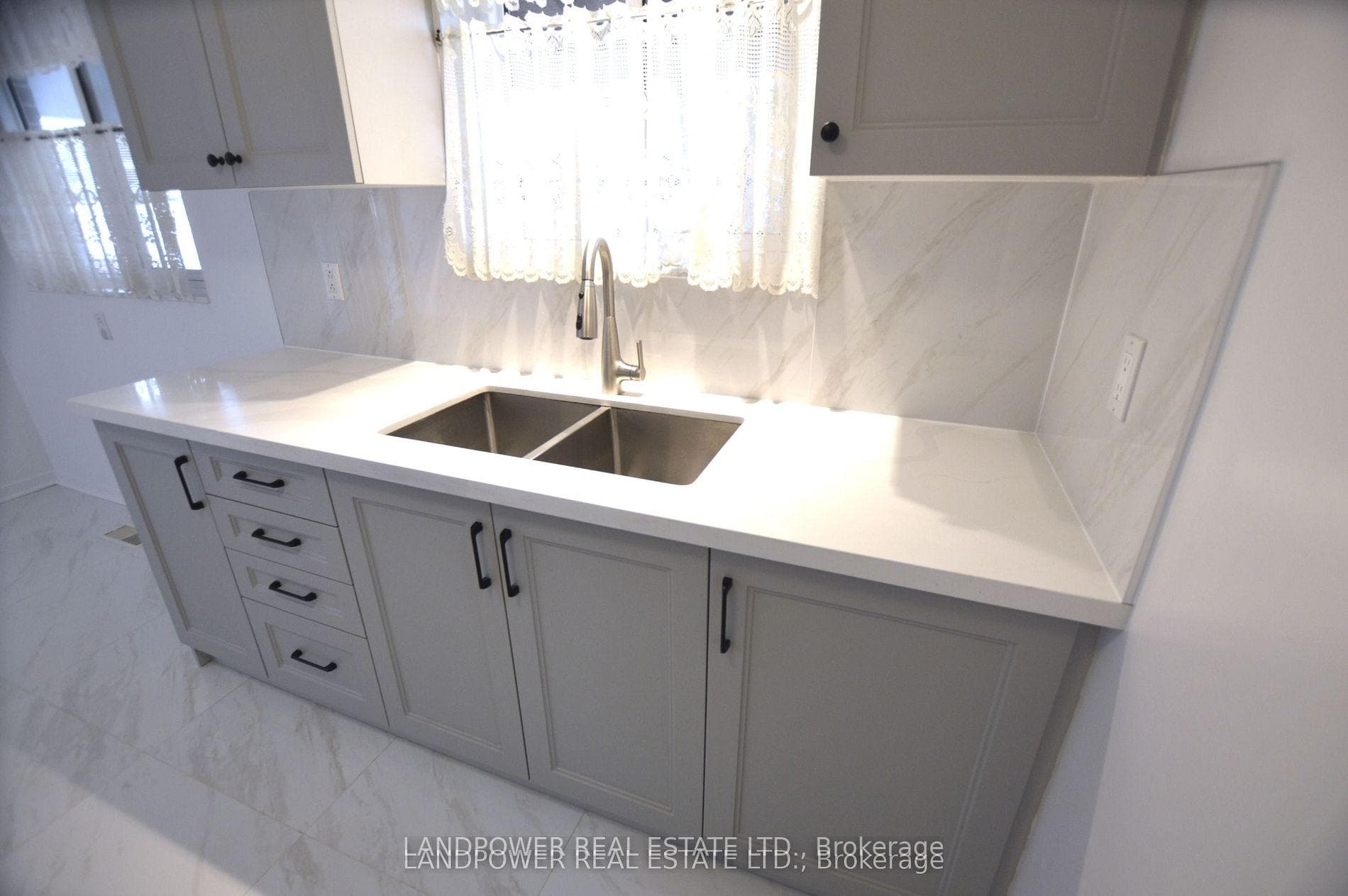 93 Clansman Boulevard - Detached photo 7 of 37 in Hillcrest Village / Bayview Village, Ontario