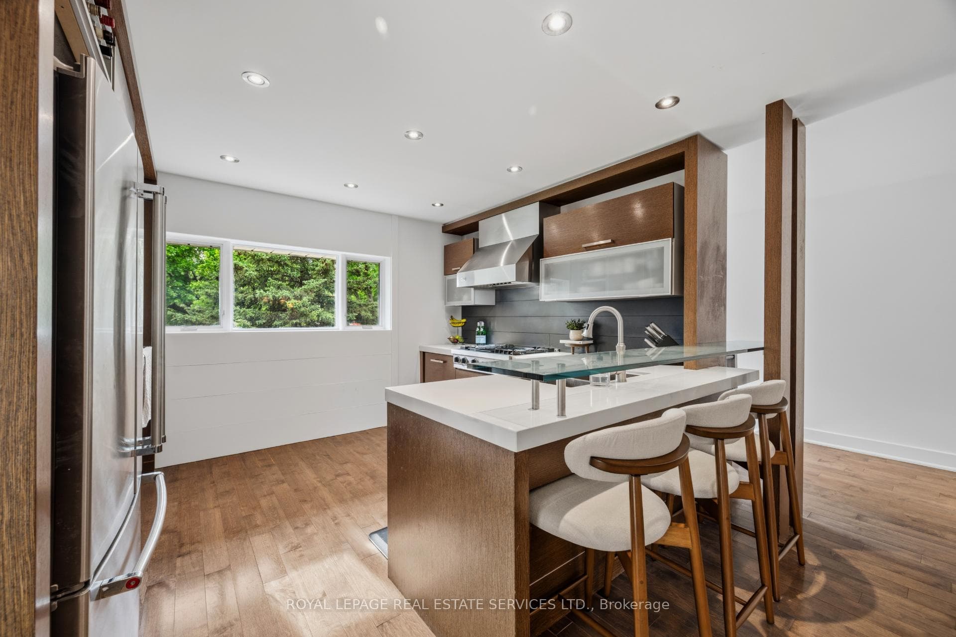 27 Princess Anne Crescent - Detached photo 8 of 41 in Etobicoke (Islington / Rexdale), Ontario