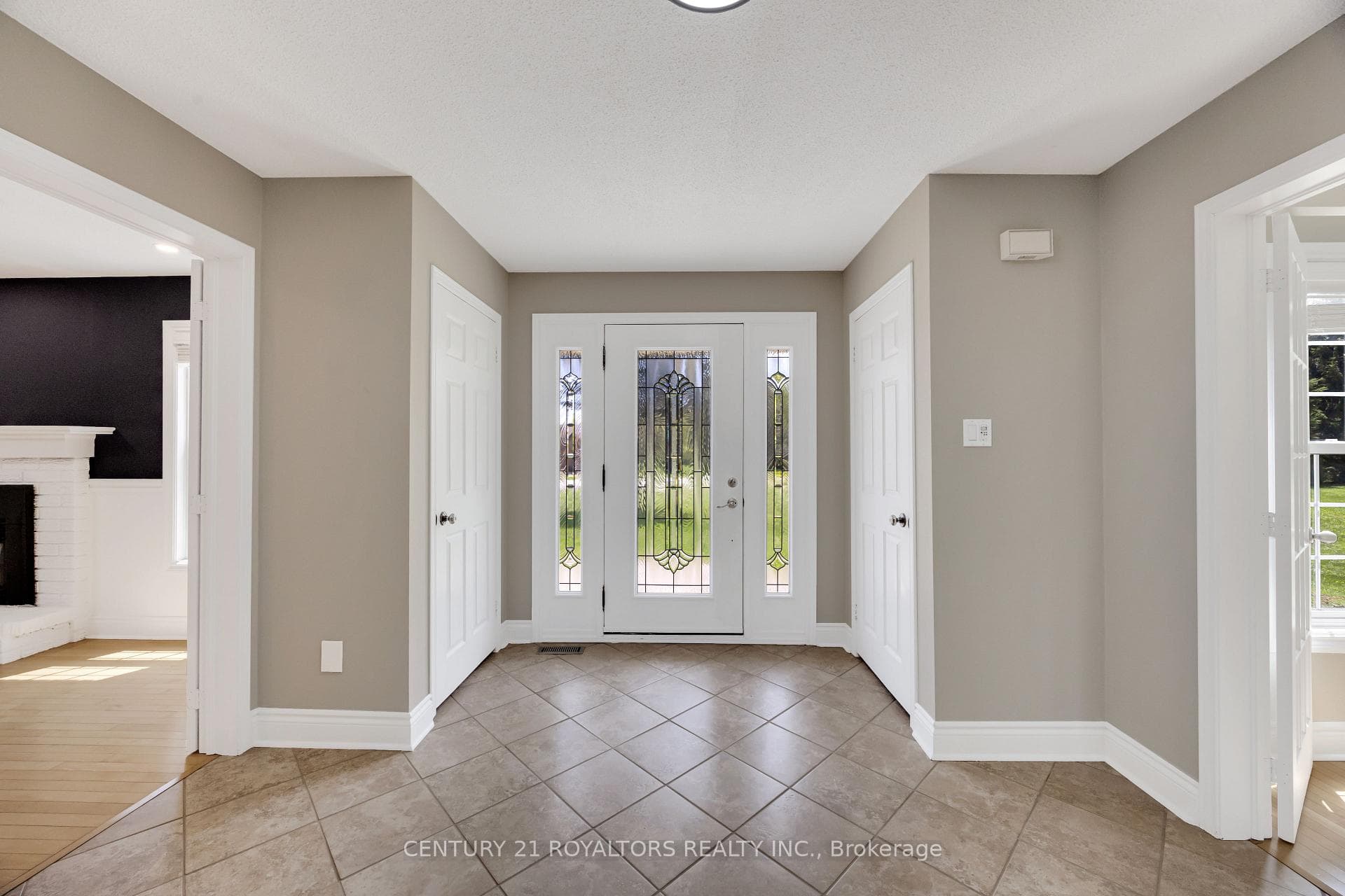 8 ELITE Road - Detached photo 5 of 50 in Caledon, Ontario