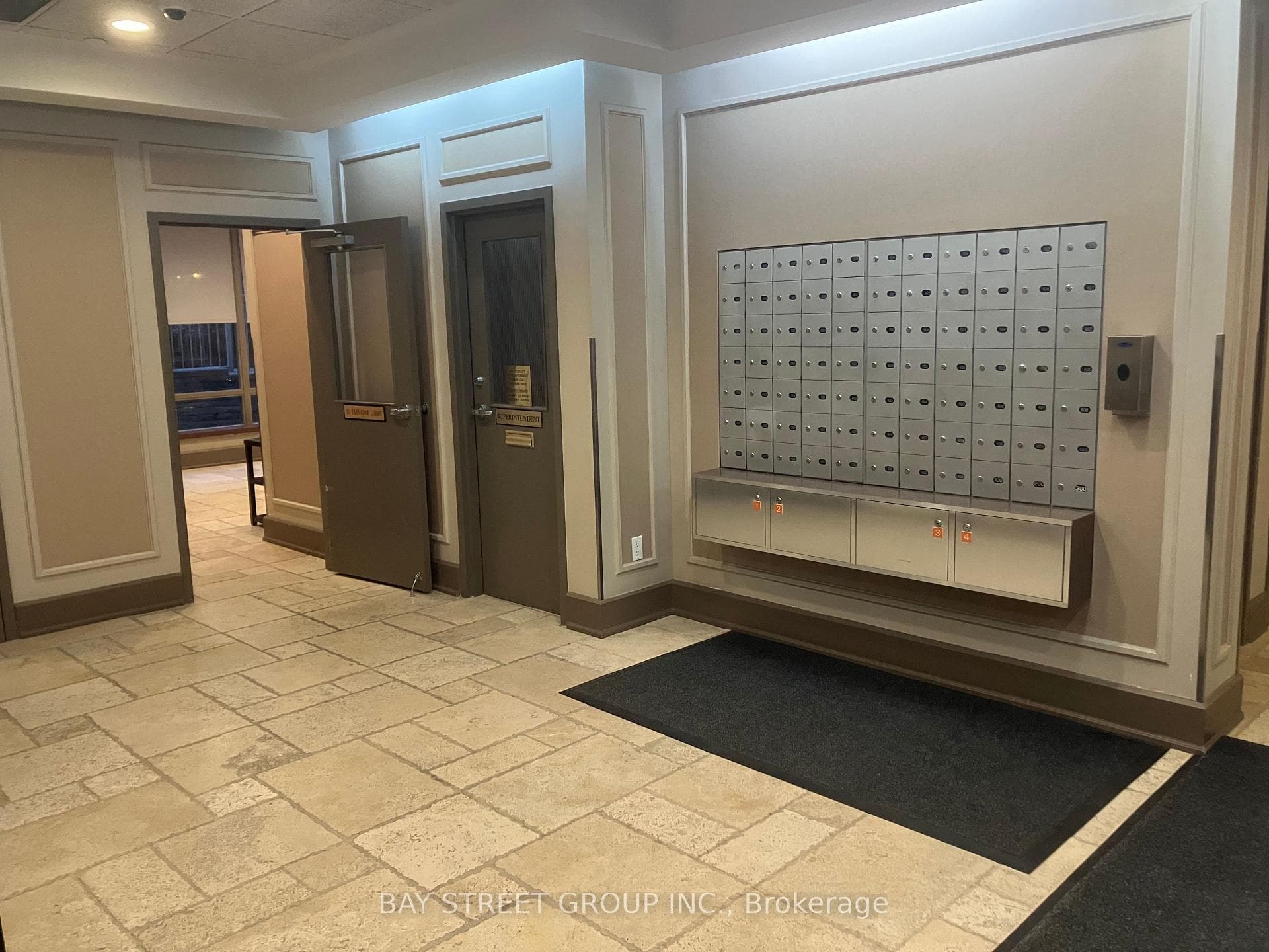 284 Bloor Street Unit 902 - Condo photo 25 of 27 in Annex / Yorkville / Summerhill, Ontario