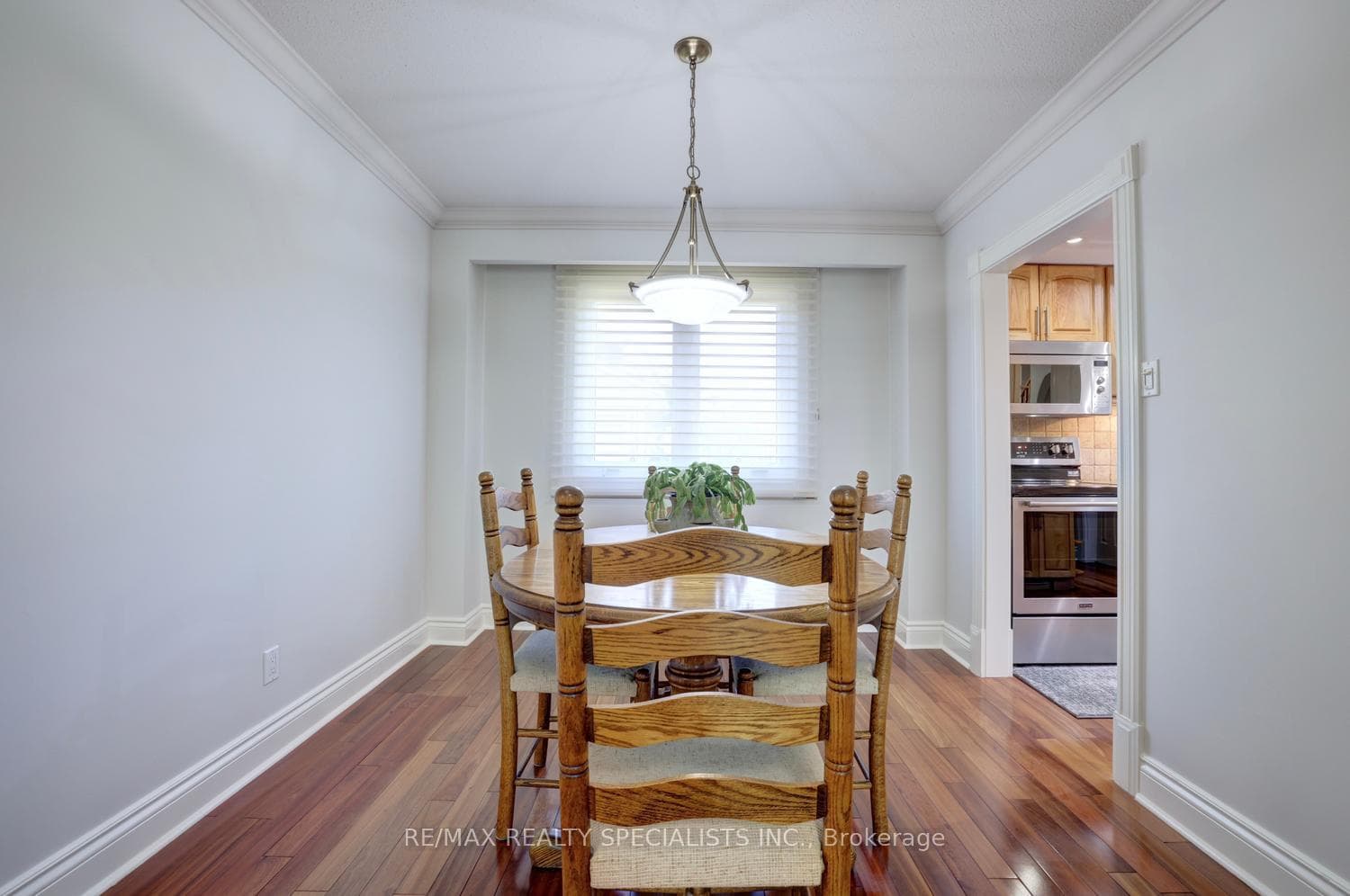 2488 Frankfield Road - Detached photo 11 of 42 in Mississauga, Ontario