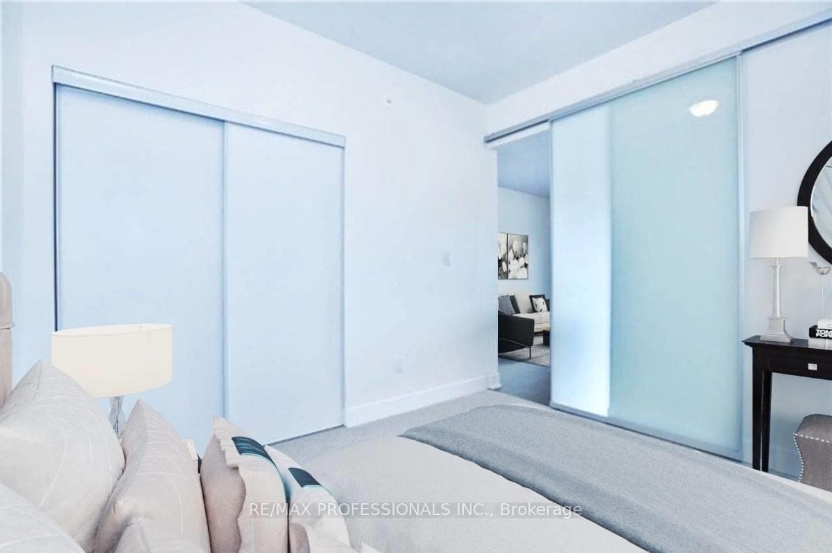 128 Garden Drive Unit 323 - Condo photo 5 of 17 in Oakville, Ontario