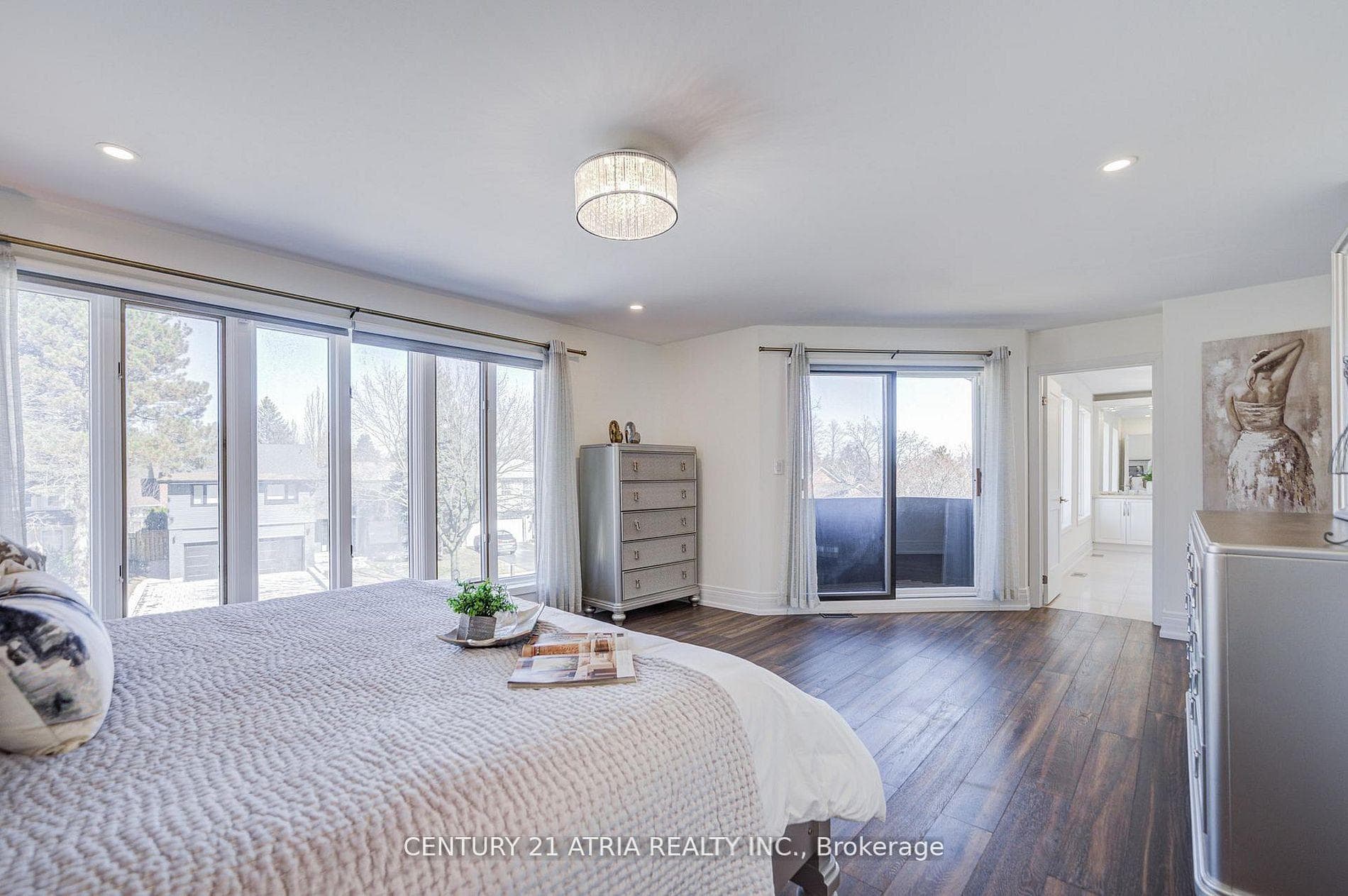 27 Denlow Boulevard - Detached photo 23 of 50 in Don Mills / Parkwoods / Victoria Village, Ontario