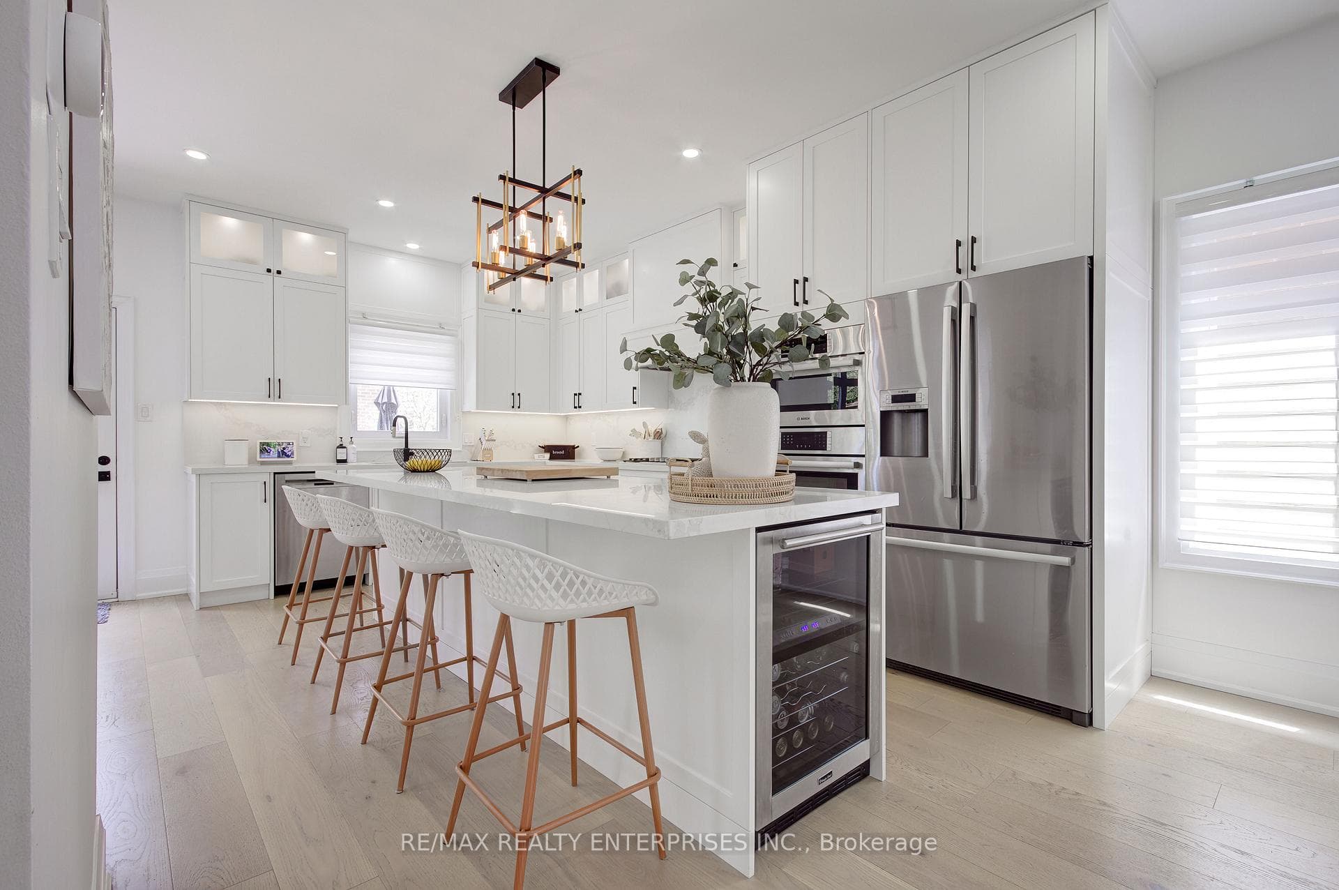 193 Teddington Place - Detached photo 13 of 50 in Burlington, Ontario