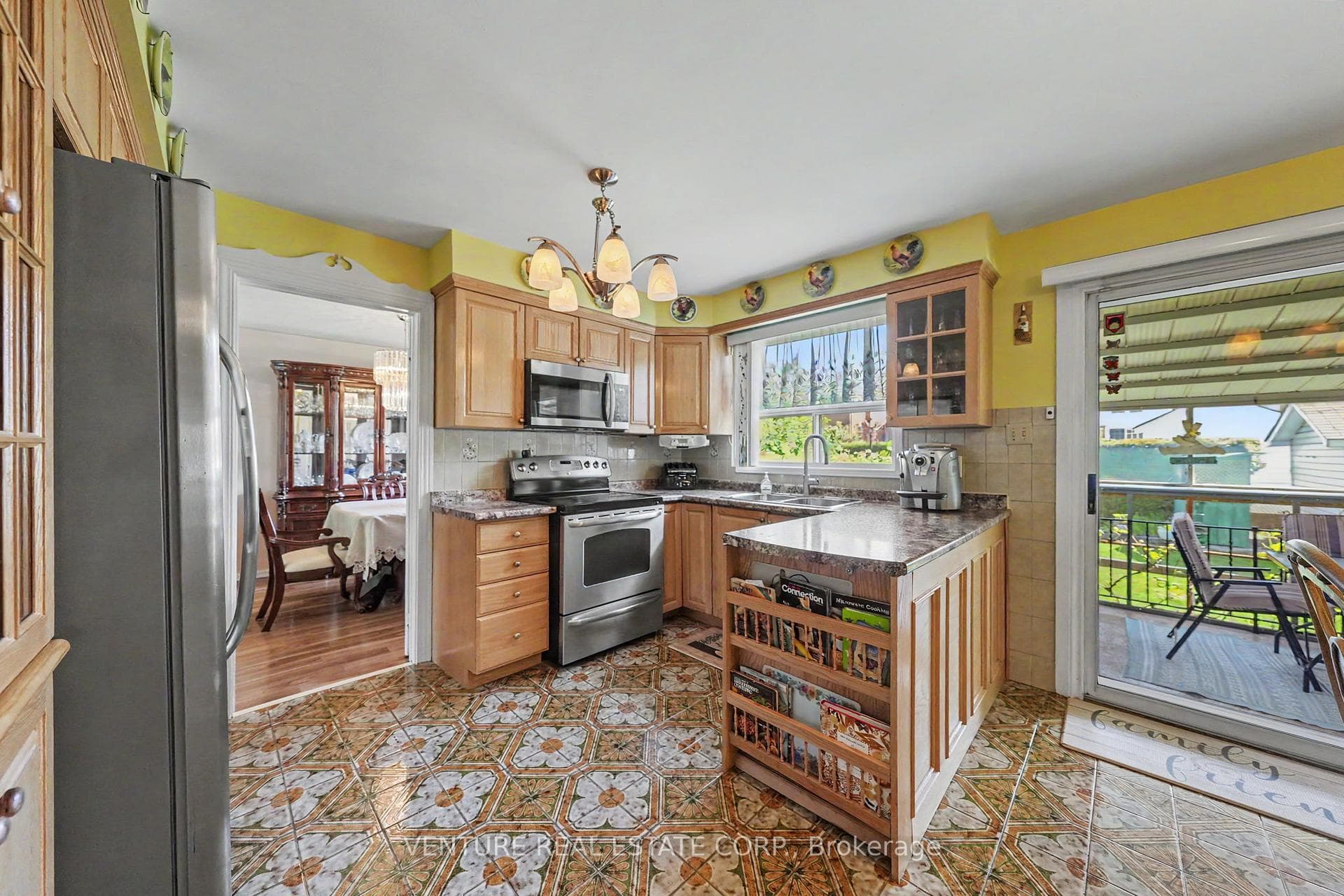 346 Centre Street - Detached photo 18 of 50 in Brampton, Ontario