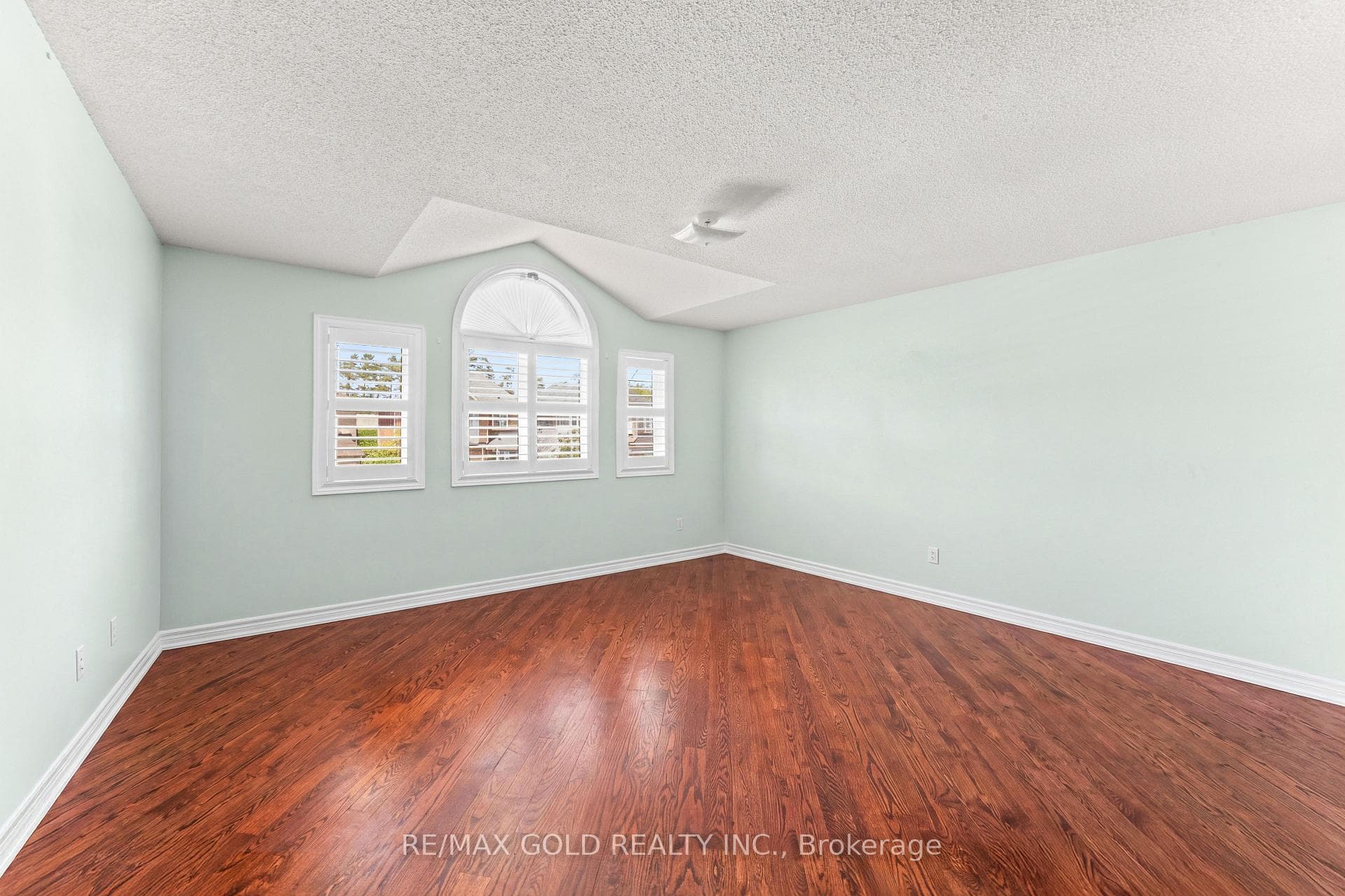 31 Ravenscliffe Court - Detached photo 17 of 32 in Brampton, Ontario