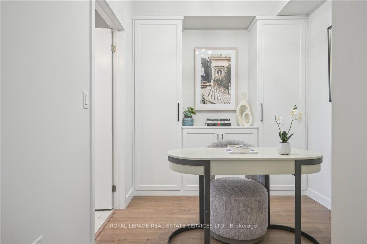 168 Sabina Drive Unit 211 - Condo photo 10 of 41 in Oakville, Ontario