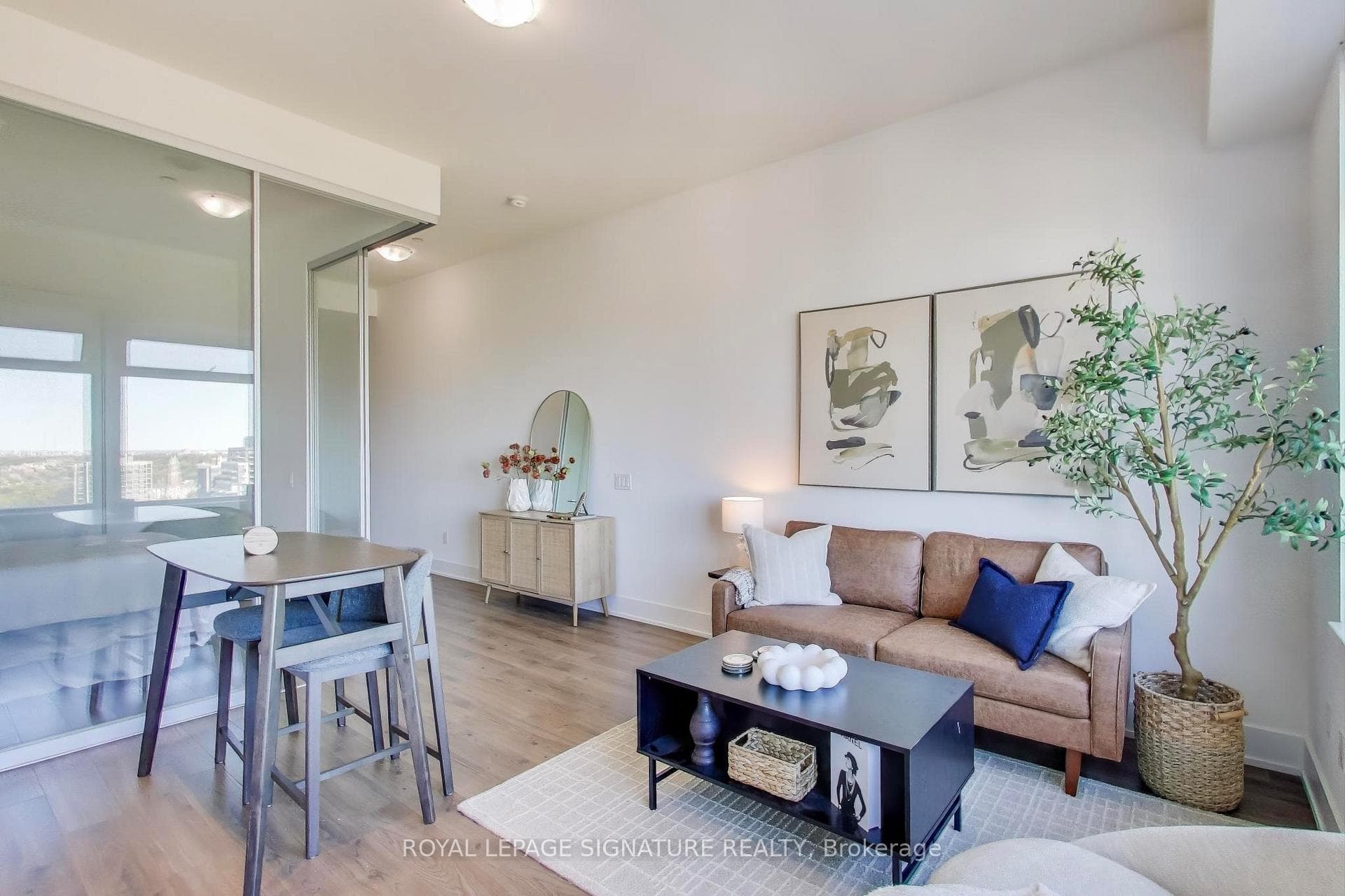 111 St Clair Avenue Unit 1826 - condo for sale in Annex / Yorkville / Summerhill