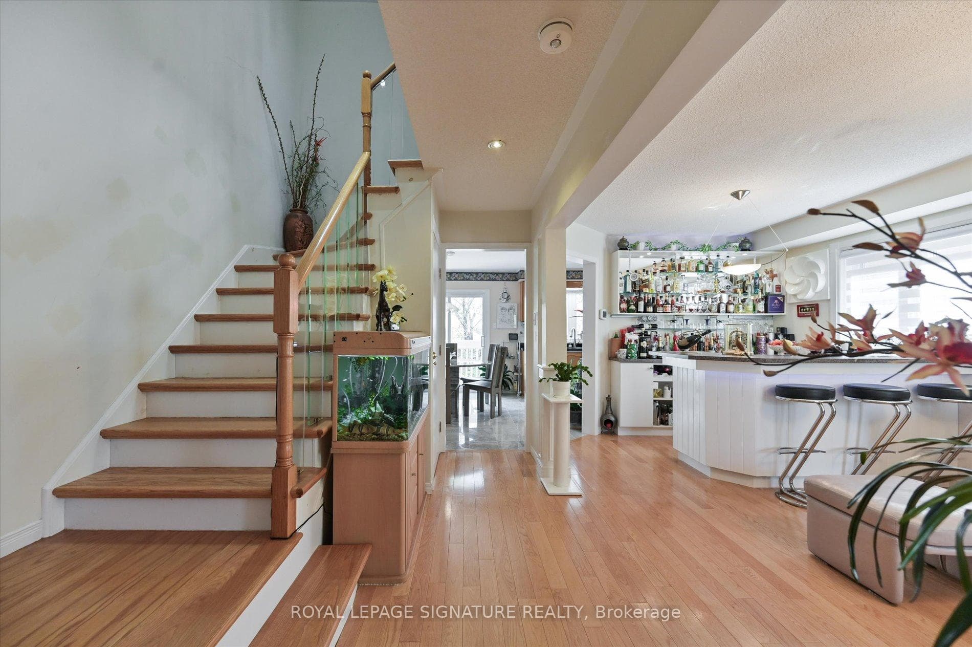 5481 Palmerston Crescent - Semi-Detached photo 6 of 44 in Mississauga, Ontario