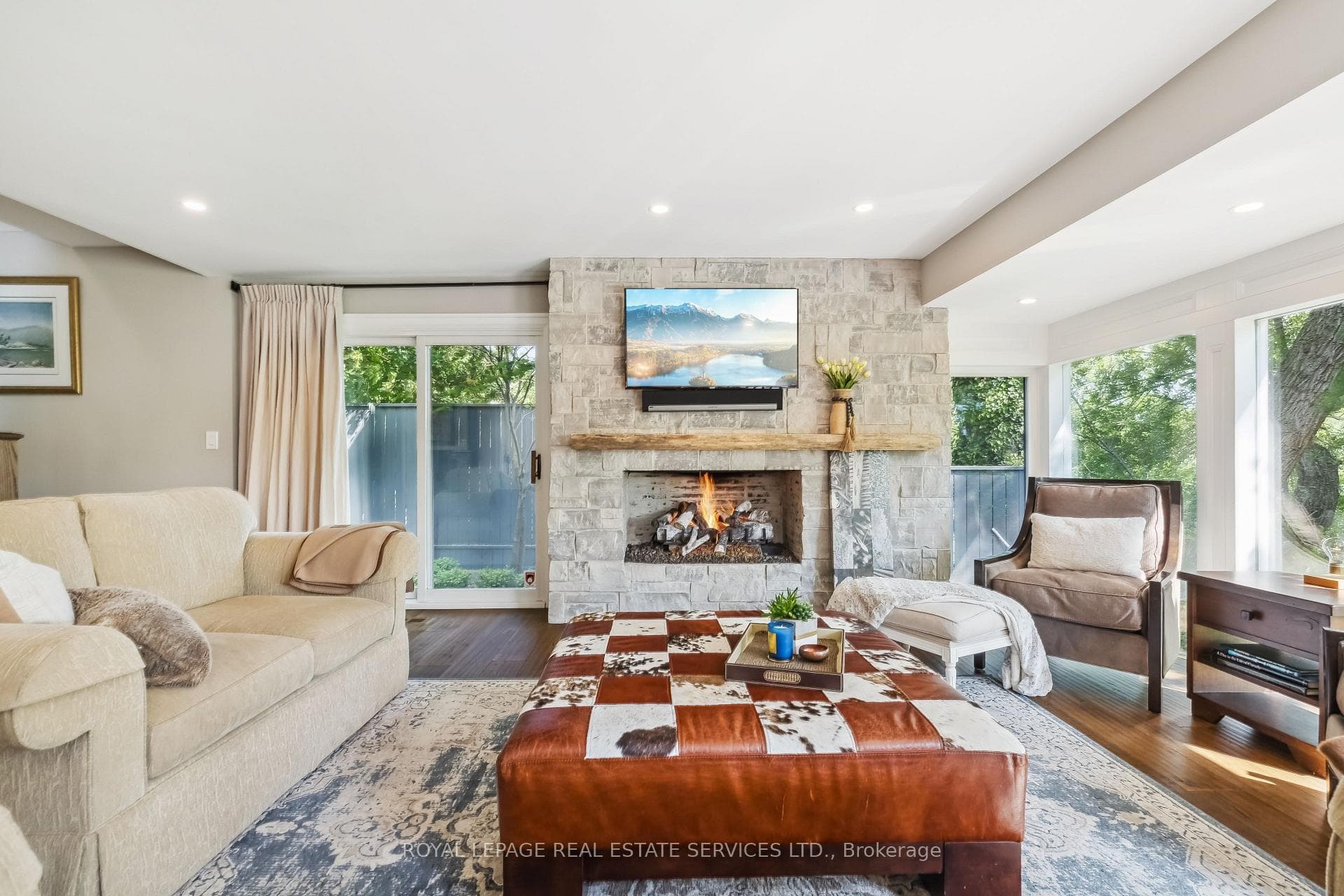 382 Trafalgar Road - Detached photo 9 of 50 in Oakville, Ontario