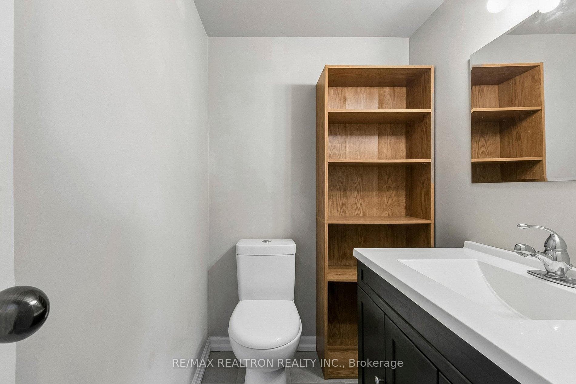 10 Fashion Roseway N/A Unit 306 - Condo photo 23 of 32 in Willowdale / Newtonbrook, Ontario