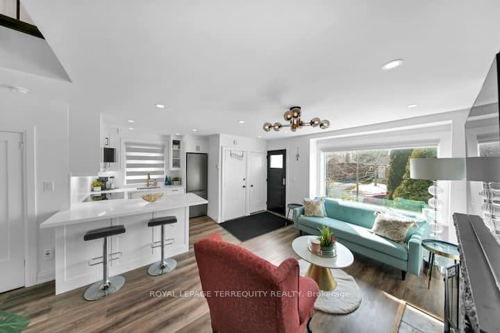 49 Manderley Drive Unit Main - Detached photo 5 of 13 in Birch Cliff / Cliffside, Ontario