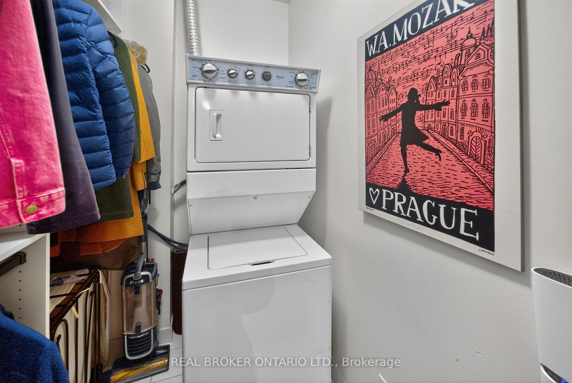 380 Macpherson Avenue Unit 209 - Condo photo 34 of 49 in Annex / Yorkville / Summerhill, Ontario