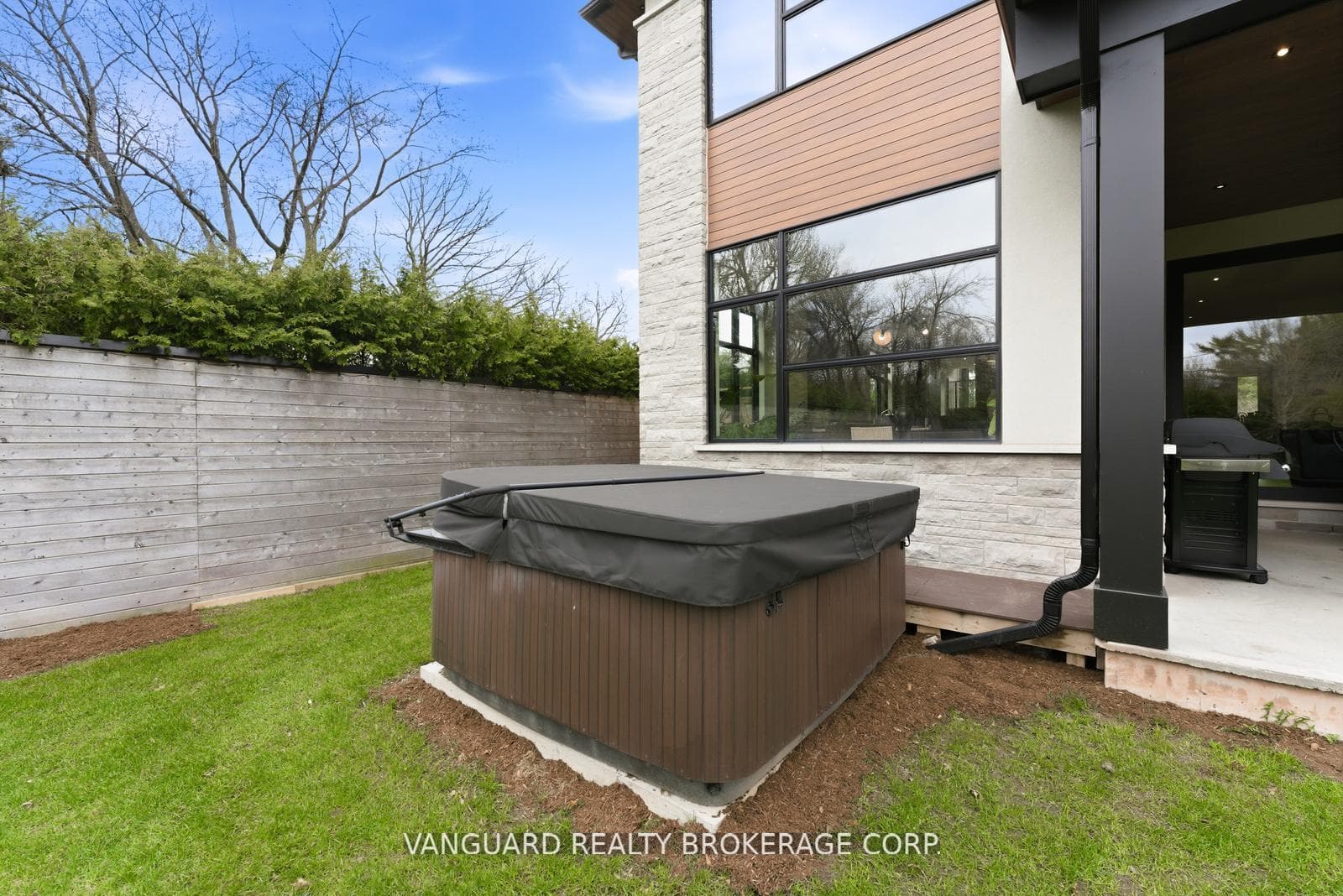 1099 Truman Avenue - Detached photo 47 of 48 in Oakville, Ontario