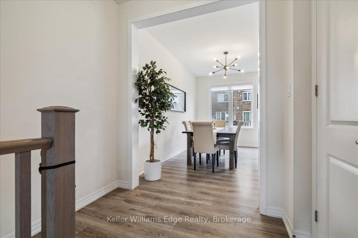 244 Harold Dent Trail - Townhouse photo 16 of 40 in Oakville, Ontario