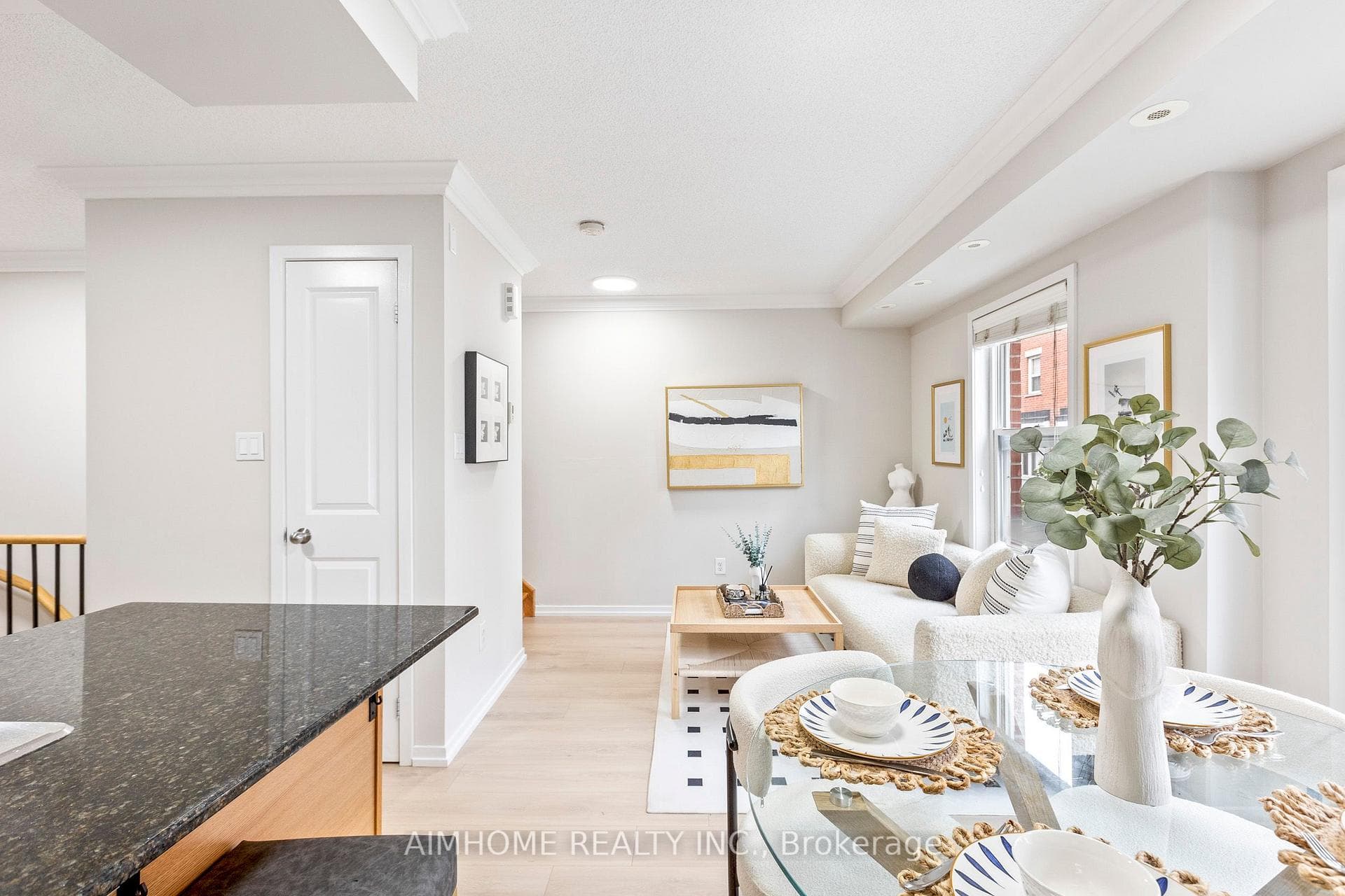 29 Frances Loring Lane Unit 6 - Condo photo 13 of 39 in Riverdale / Leslieville, Ontario