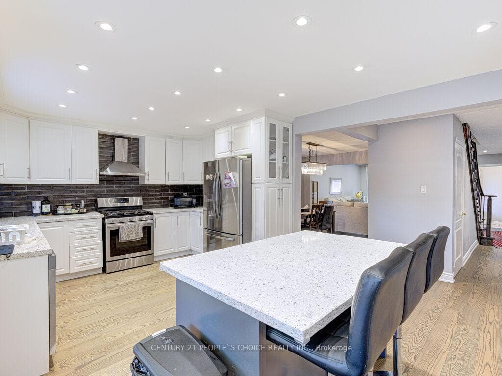 5965 River Grove Avenue - Detached photo 16 of 50 in Mississauga, Ontario