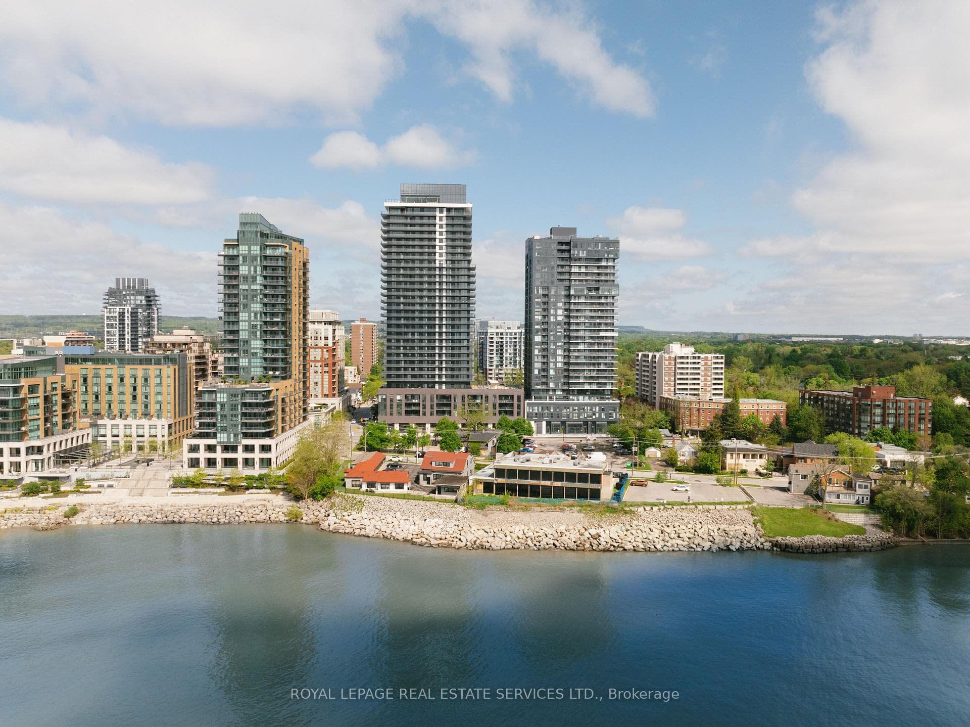 2075 Lakeshore Road Unit 711 - Condo photo 1 of 36 in Burlington, Ontario