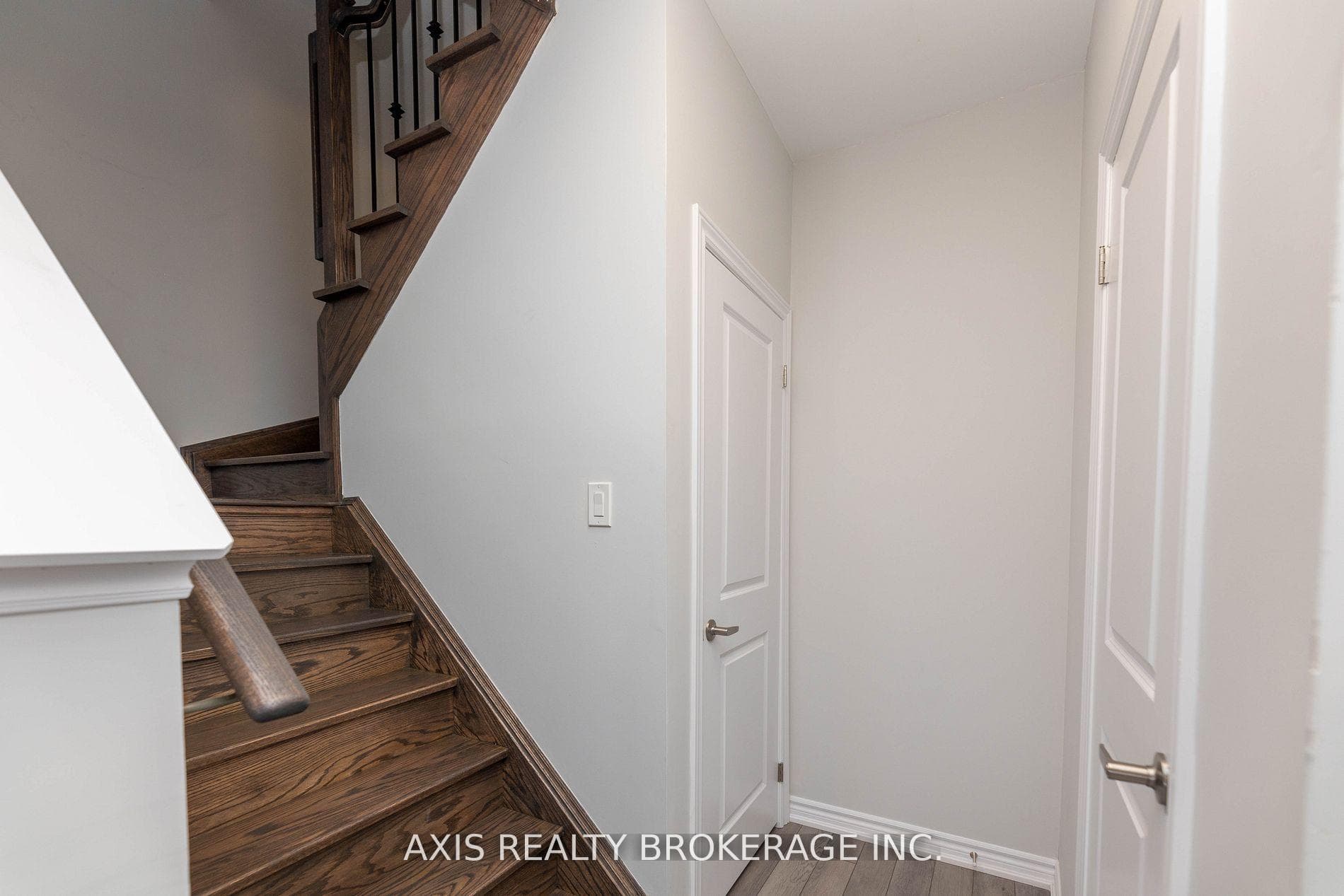 349 Wheat Boom Drive Unit 324 - Condo photo 15 of 27 in Oakville, Ontario