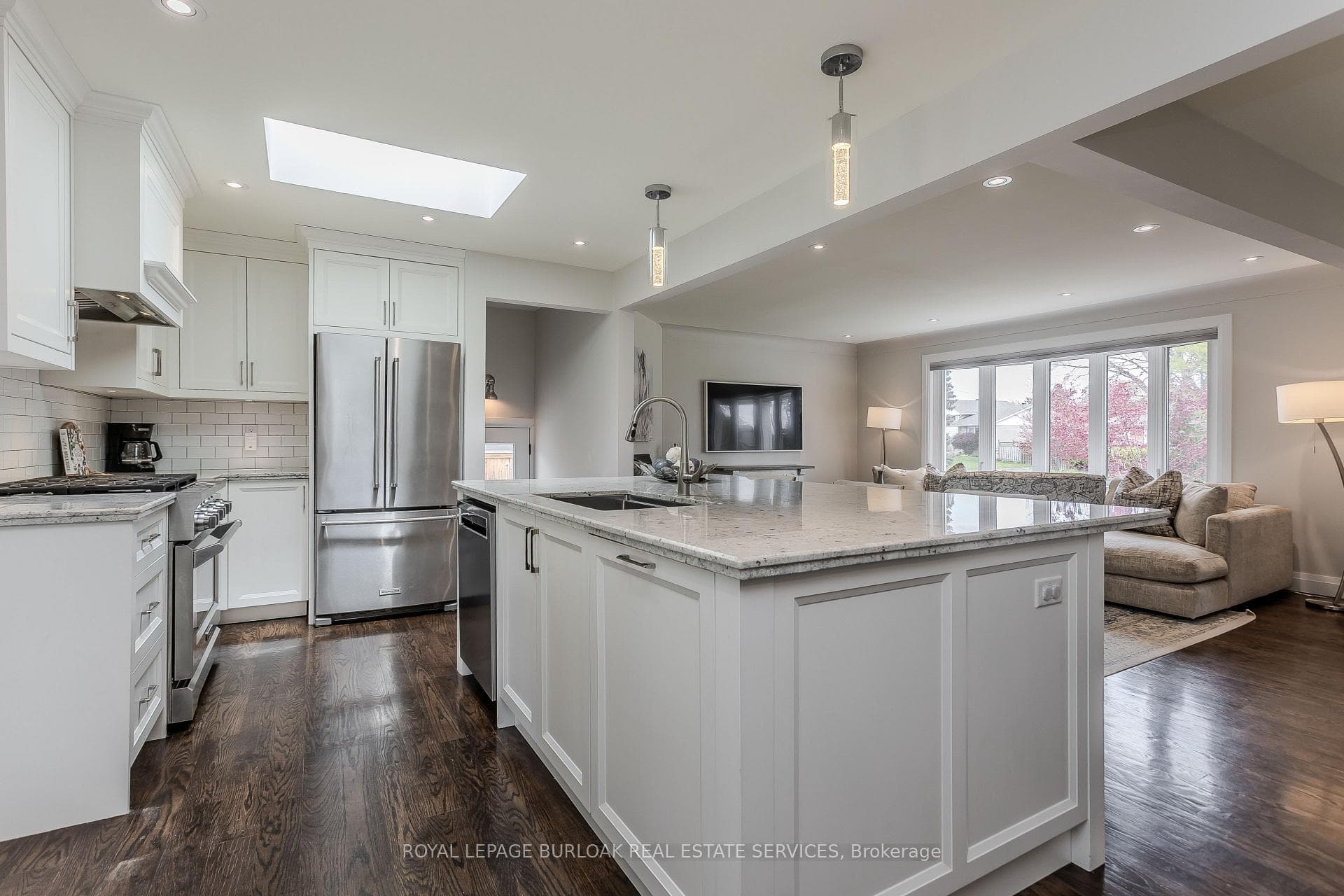 5411 Cornwall Crescent - Detached photo 11 of 34 in Burlington, Ontario