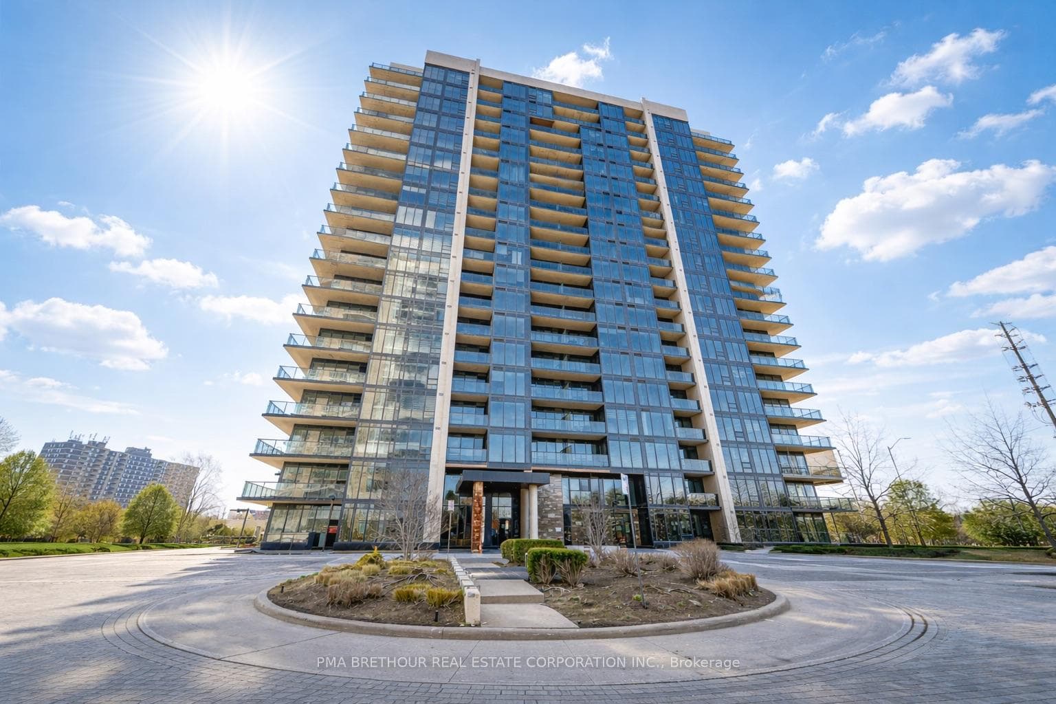 1035 Southdown Road Unit 1811 - Condo for sale in Lisgar, Ontario