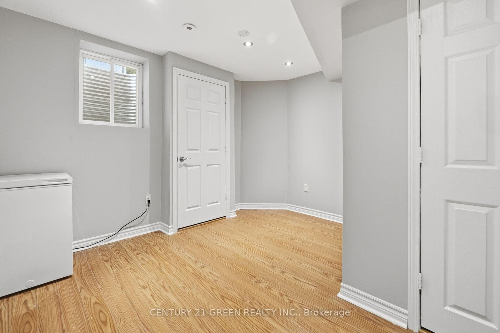 913 Philbrook Drive - Semi-Detached photo 41 of 50 in Milton, Ontario