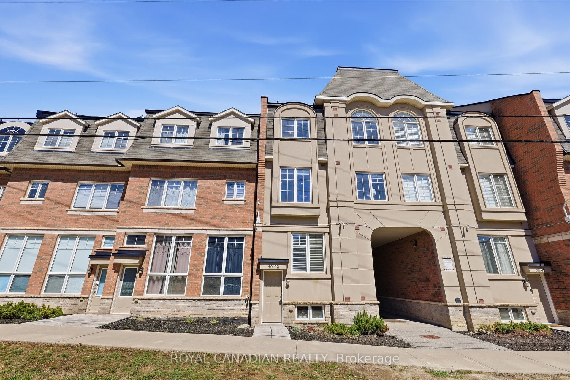 2420 Baronwood Drive Unit 40-02 - Condo for sale in Glen Abbey, Ontario