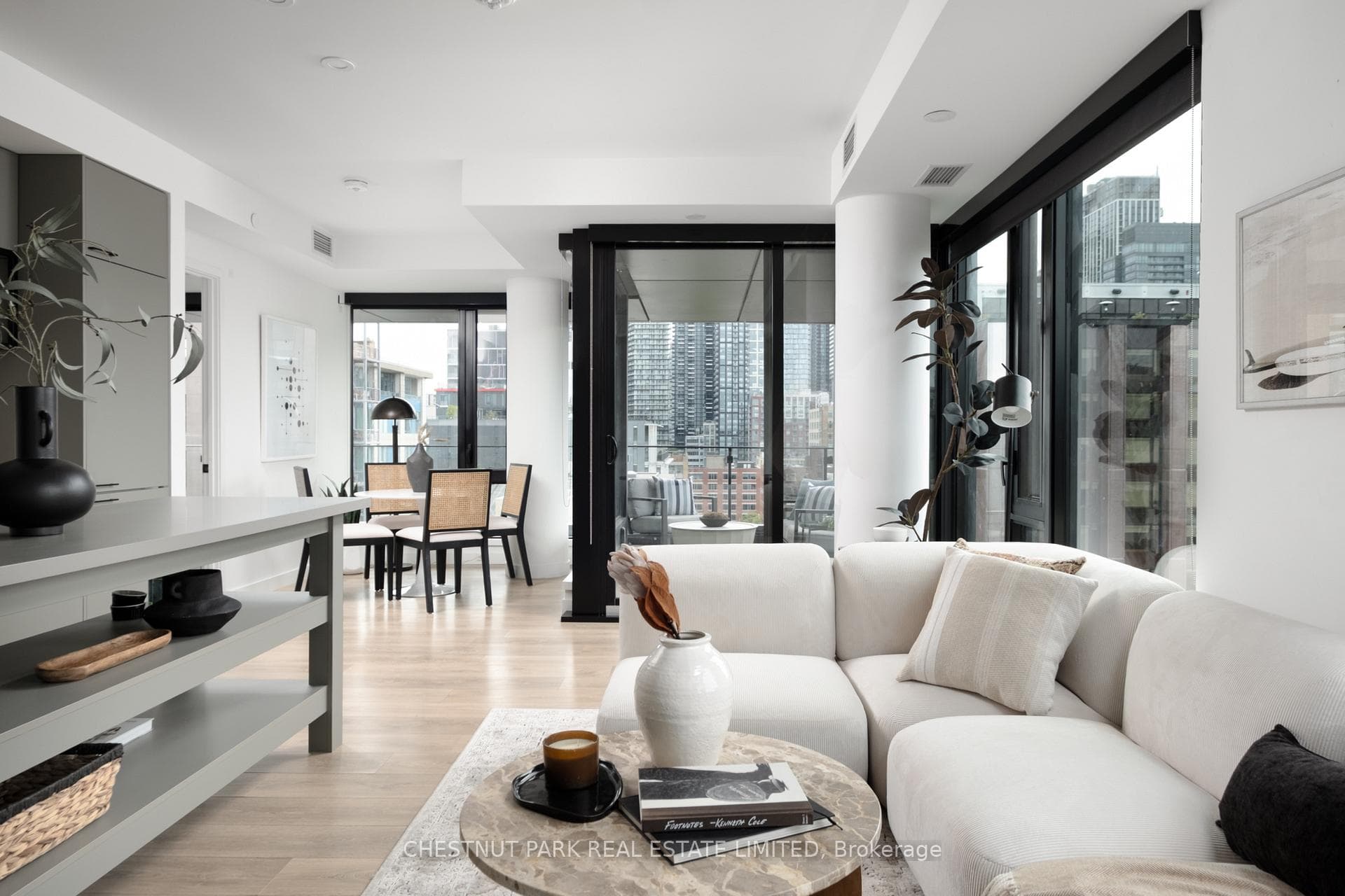 505 Richmond Street Unit 926 - Condo photo 10 of 33 in Downtown Toronto / Waterfront, Ontario