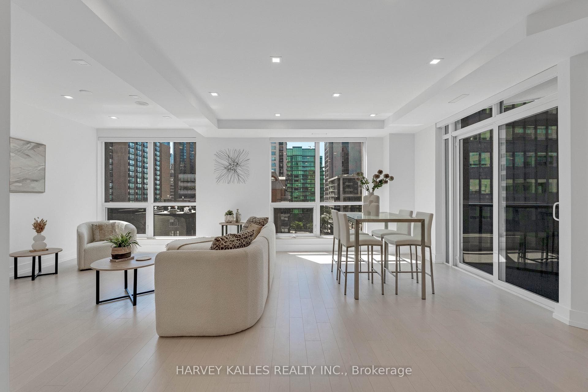 10 Bellair Street Unit 603 - Condo photo 6 of 38 in Annex / Yorkville / Summerhill, Ontario