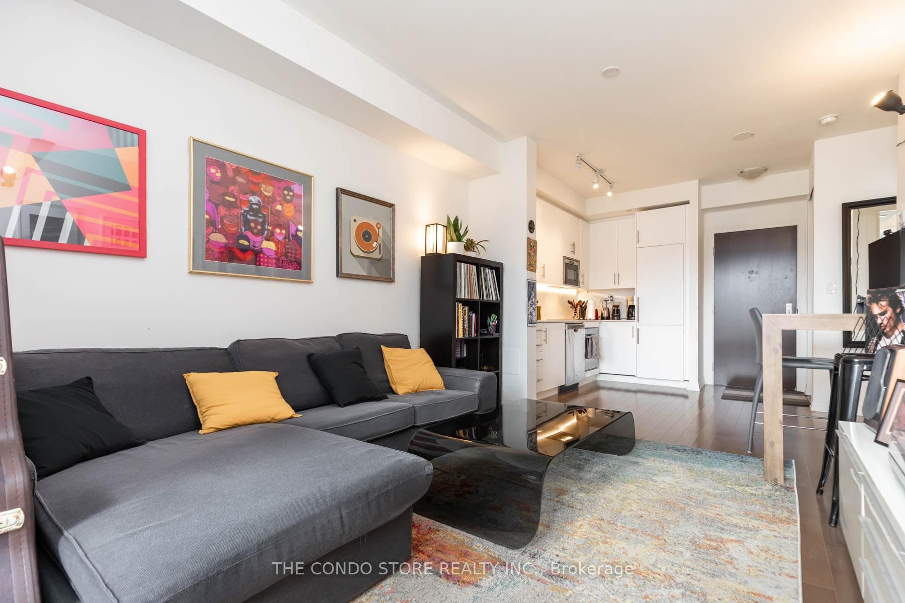 460 Adelaide Street Unit 611 - Condo photo 5 of 29 in Regent Park / Cabbagetown / St. James Town, Ontario