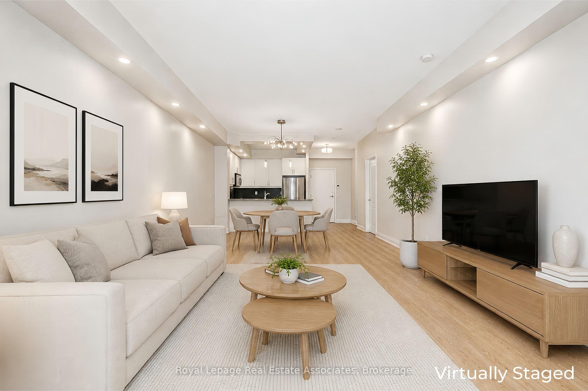 1 Hurontario Street Unit 308 - Condo photo 6 of 35 in Mississauga, Ontario
