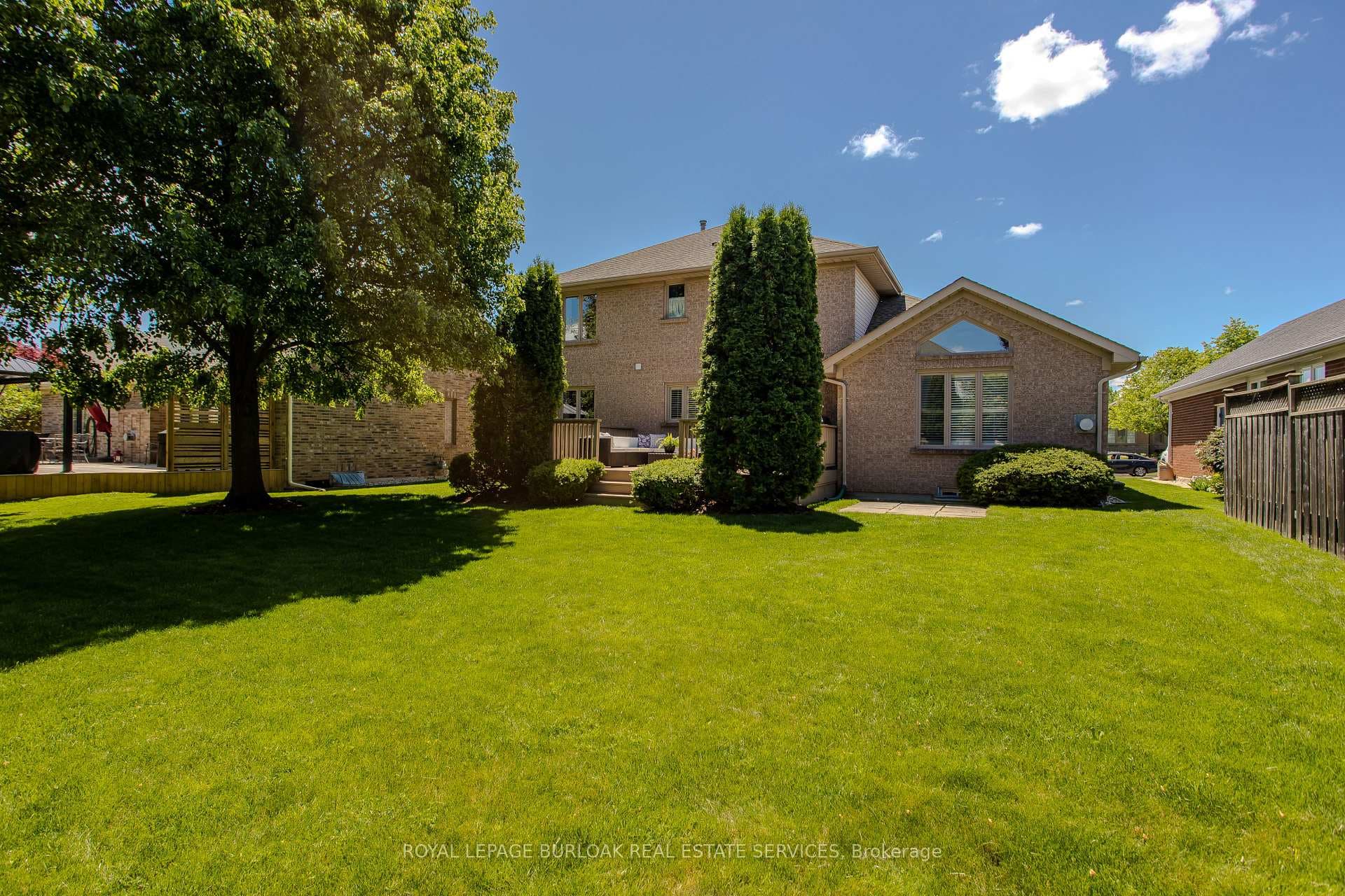 4153 Arbourfield Drive - Detached photo 4 of 32 in Burlington, Ontario