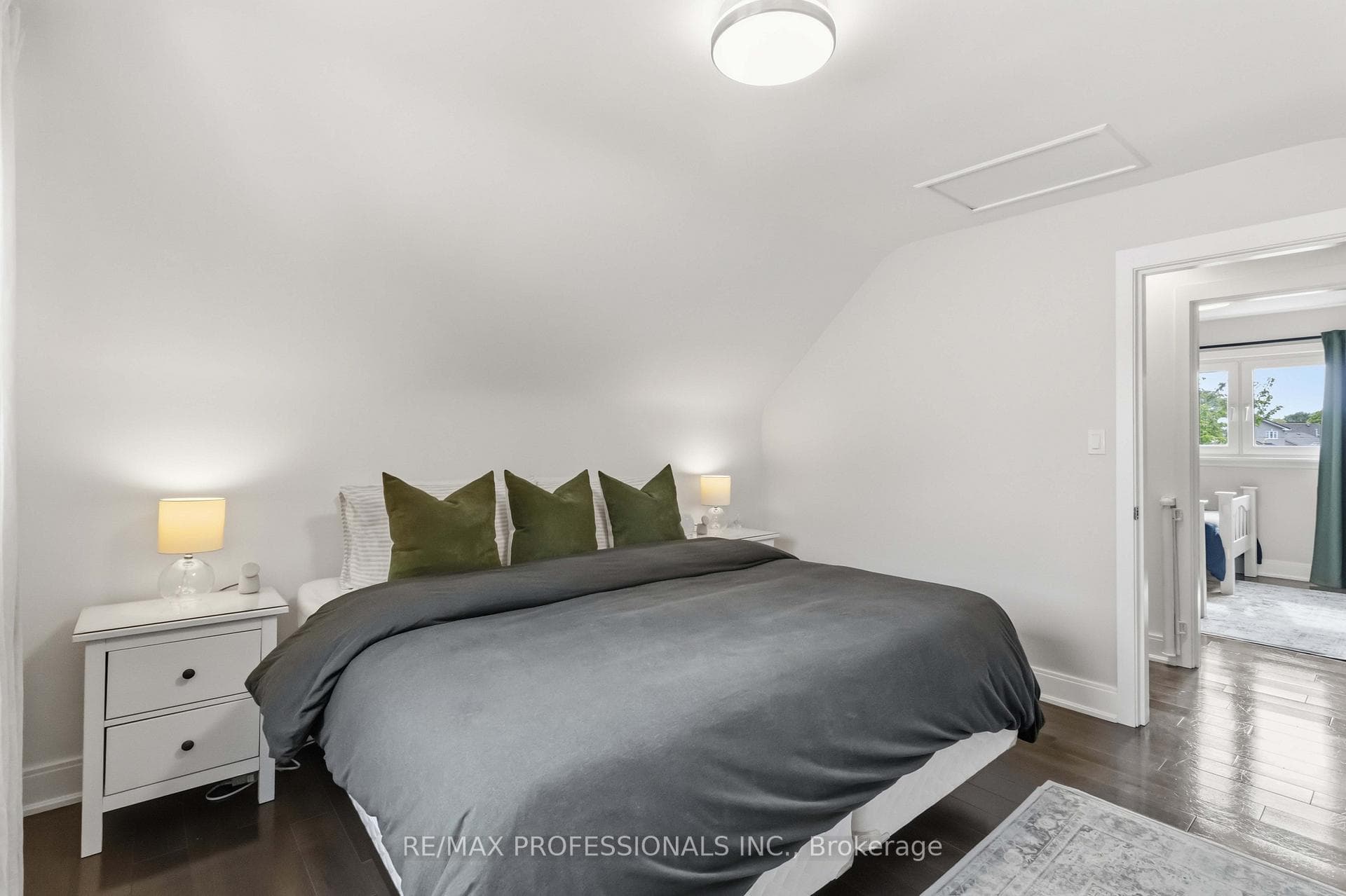3 Snaresbrook Drive - Detached photo 10 of 32 in Etobicoke (West Mall / Rexdale), Ontario