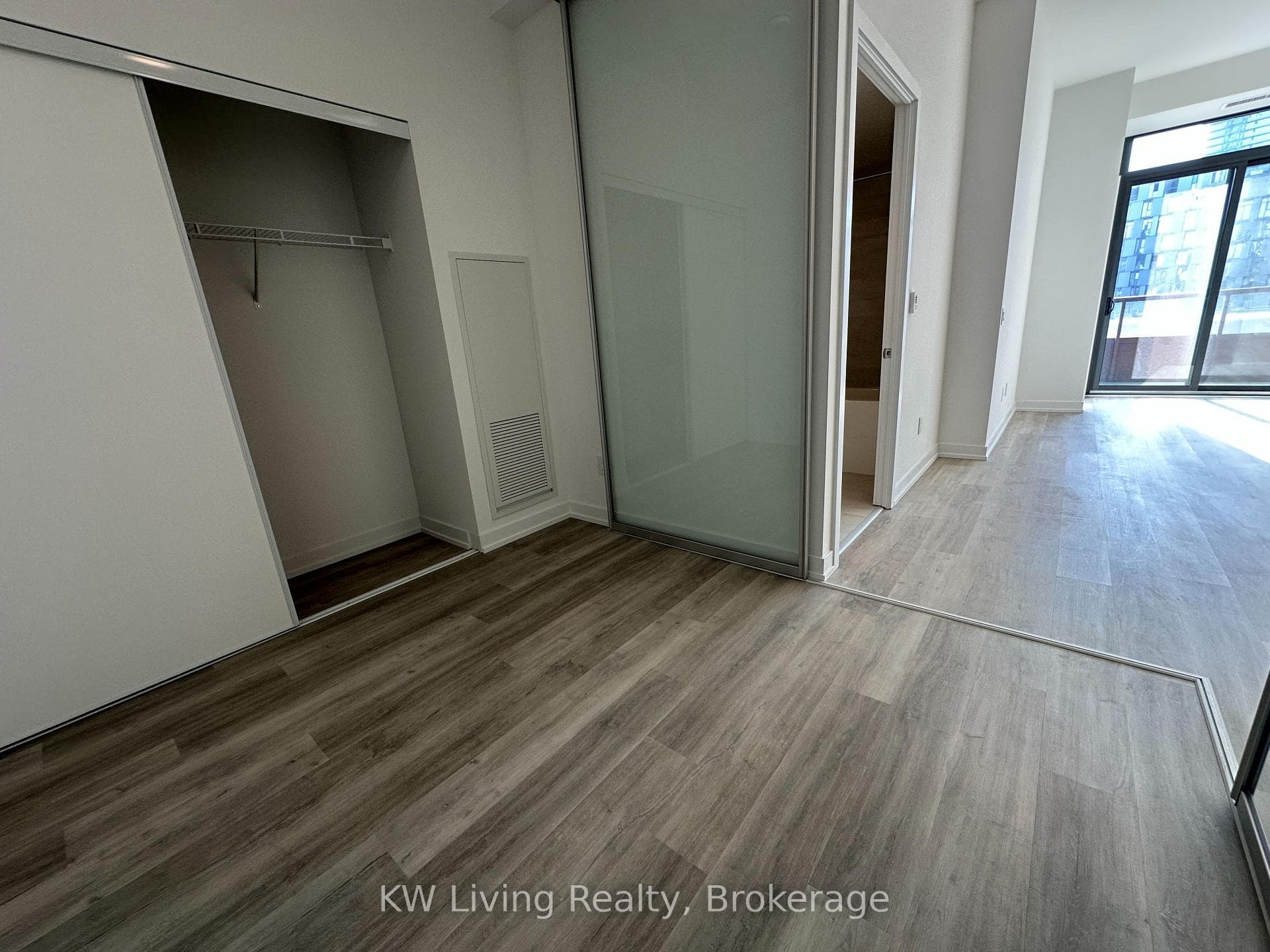 28 Eastern Avenue Unit 616 - Condo photo 5 of 19 in Regent Park / Cabbagetown / St. James Town, Ontario