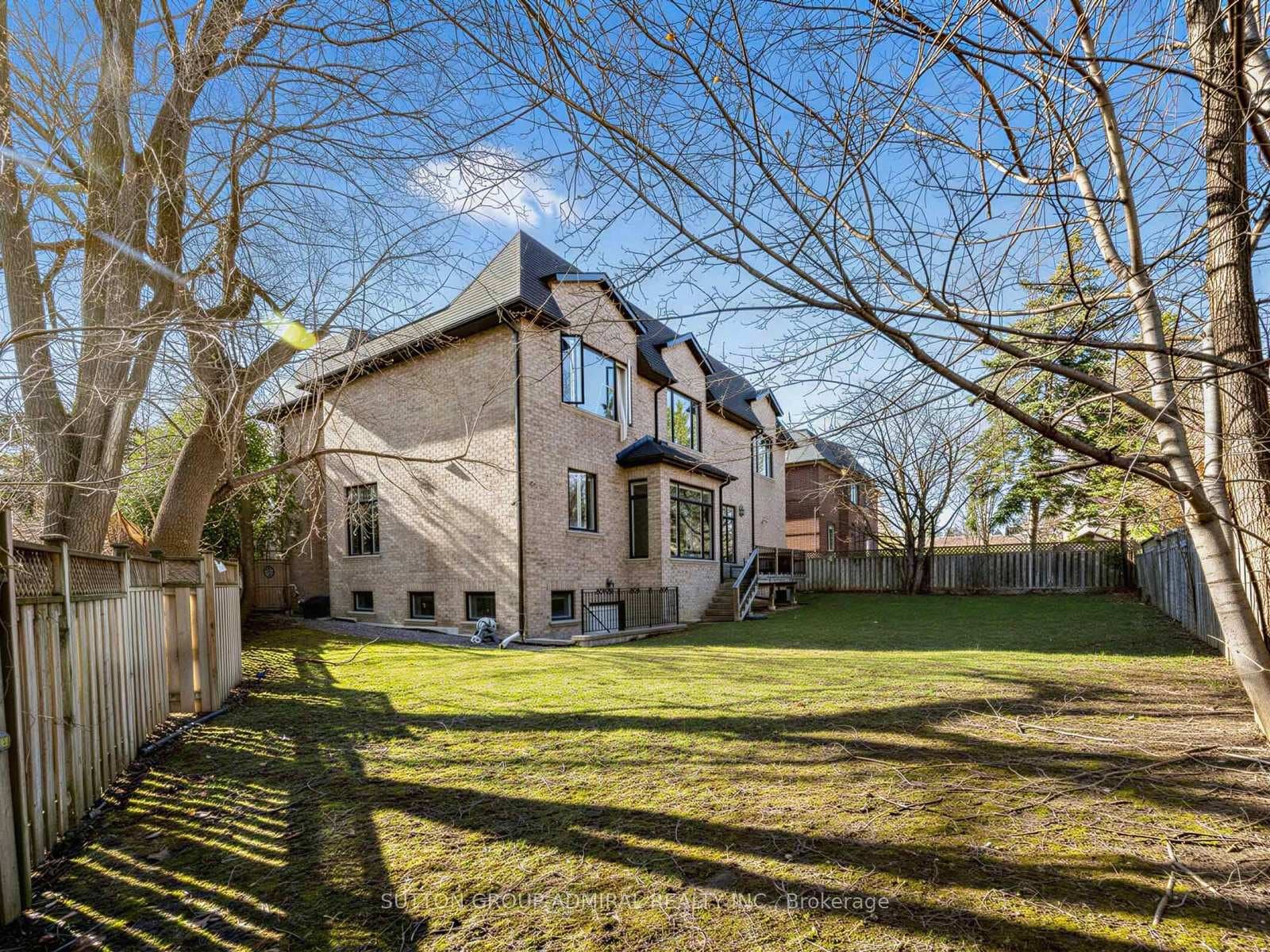 5 Lloydminster Crescent - Detached photo 48 of 50 in Willowdale / Newtonbrook, Ontario