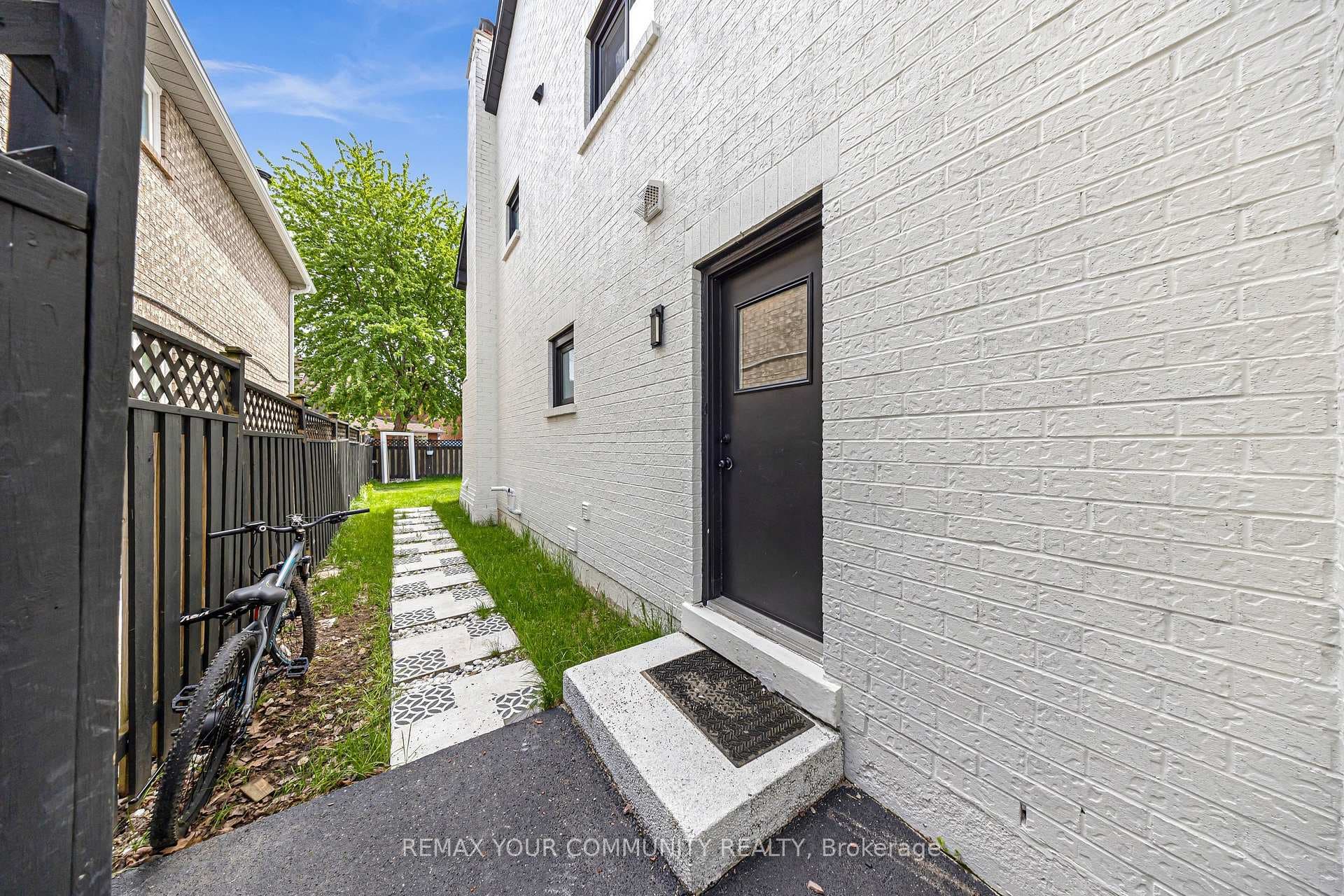 2666 Burnford Trail - Detached photo 41 of 50 in Mississauga, Ontario
