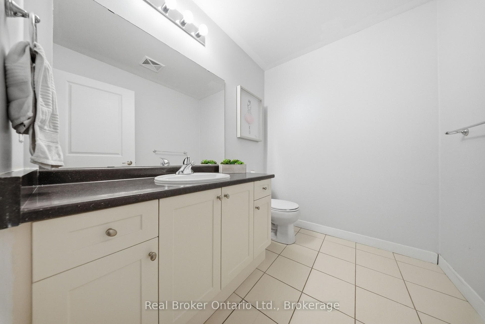 5010 Corporate Drive Unit 109 - Condo photo 27 of 38 in Burlington, Ontario