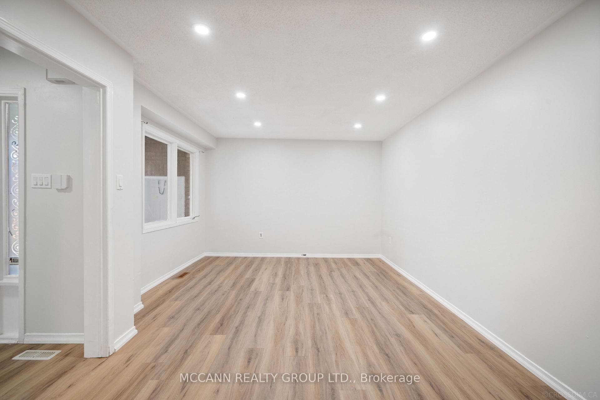 89 Creditstone Road - Detached photo 9 of 48 in Brampton, Ontario