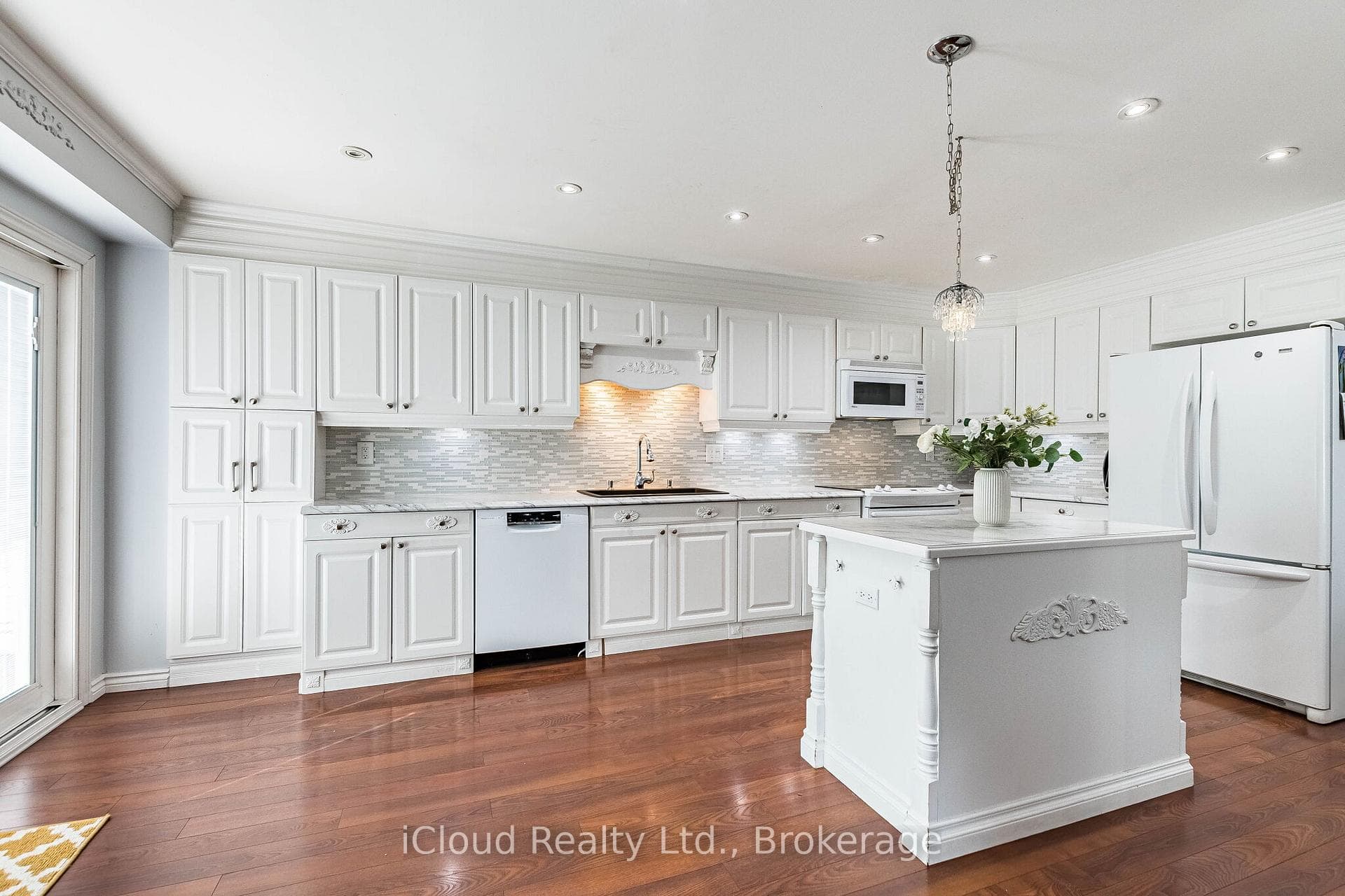 52 Buttercup Lane - Detached photo 14 of 41 in Brampton, Ontario