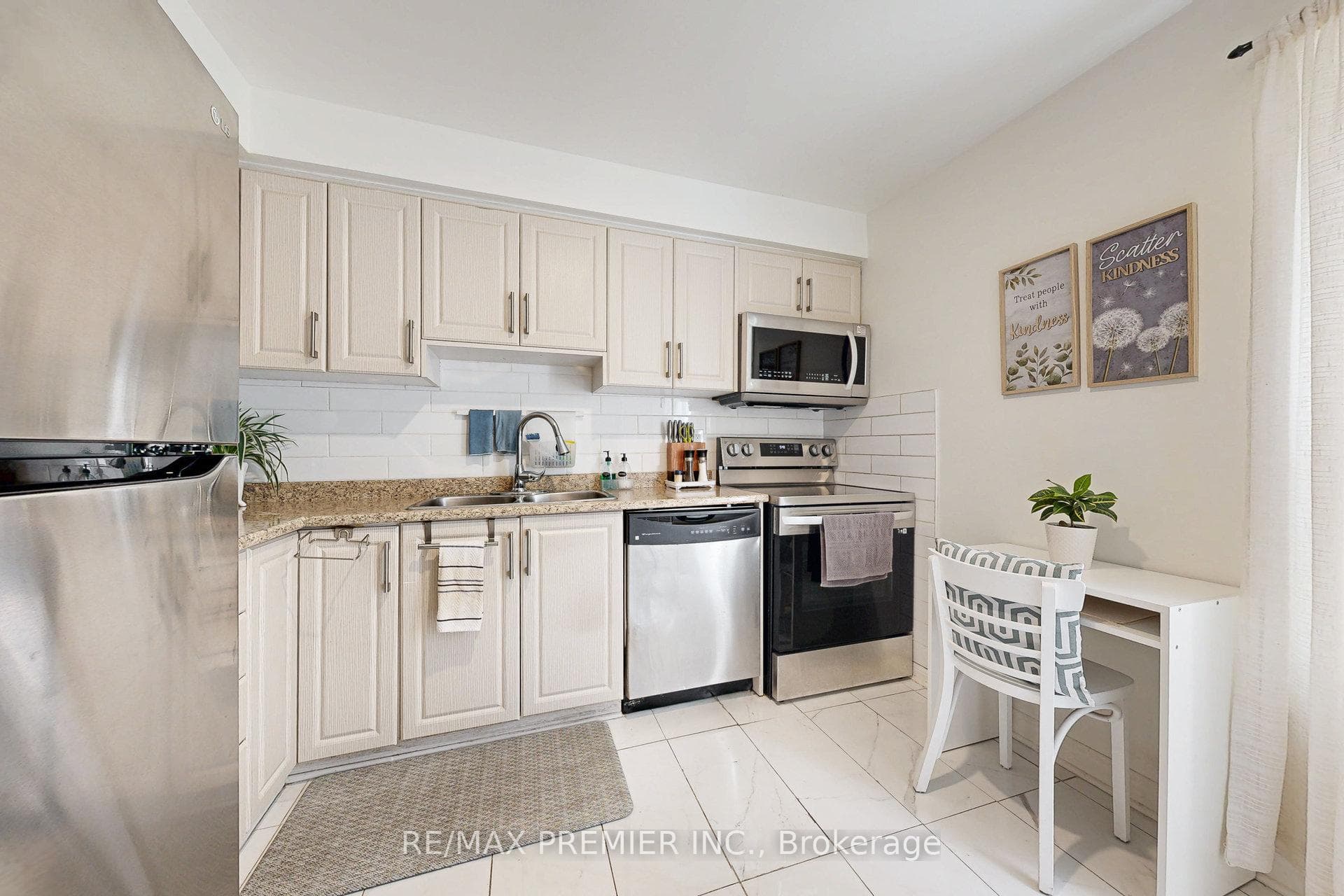 120 Ellerslie Road - Condo photo 13 of 27 in Brampton, Ontario