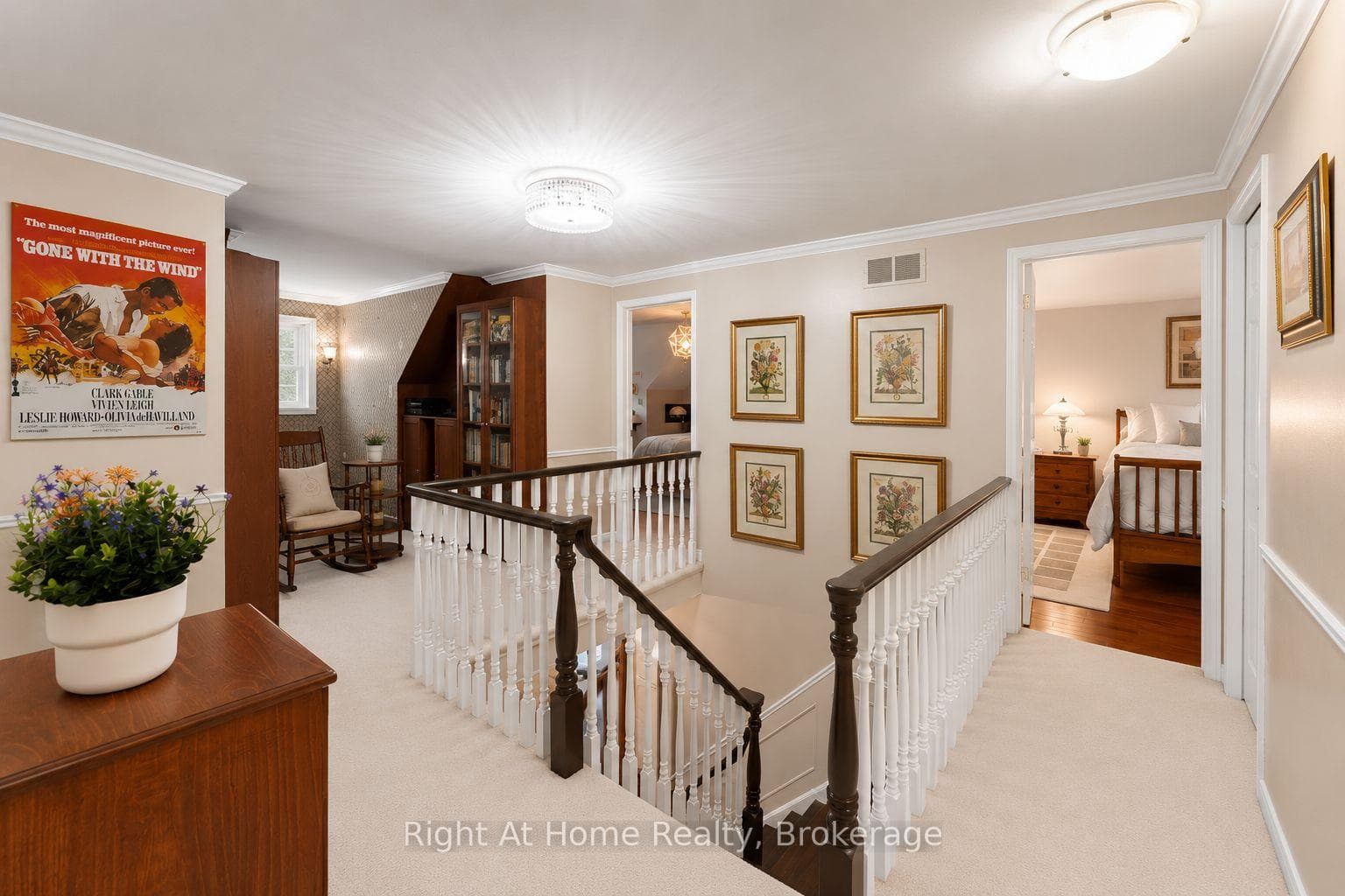 437 Shoreacres Road - Detached photo 22 of 50 in Burlington, Ontario