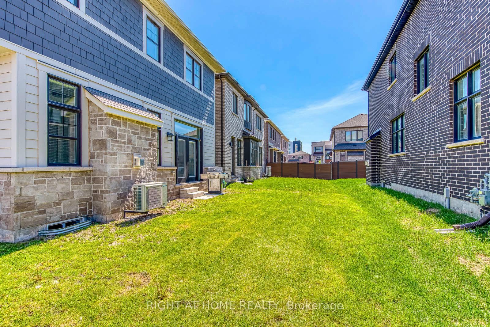 1387 Aymond Crescent - Detached photo 26 of 27 in Oakville, Ontario