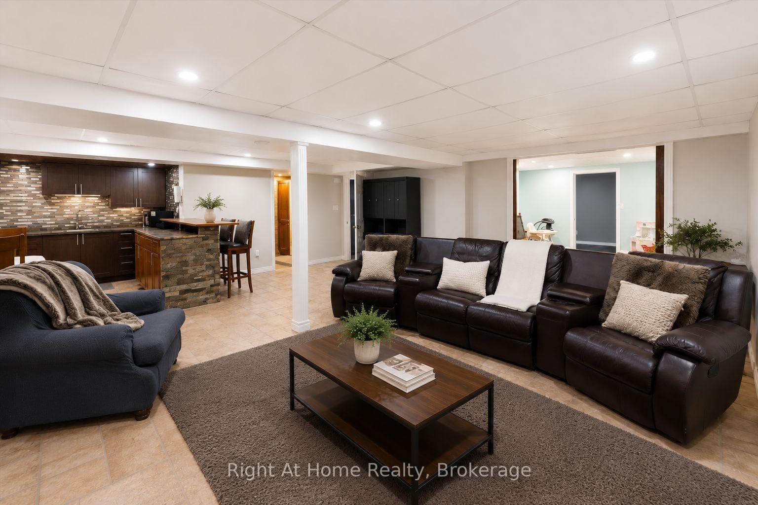 437 Shoreacres Road - Detached photo 34 of 50 in Burlington, Ontario