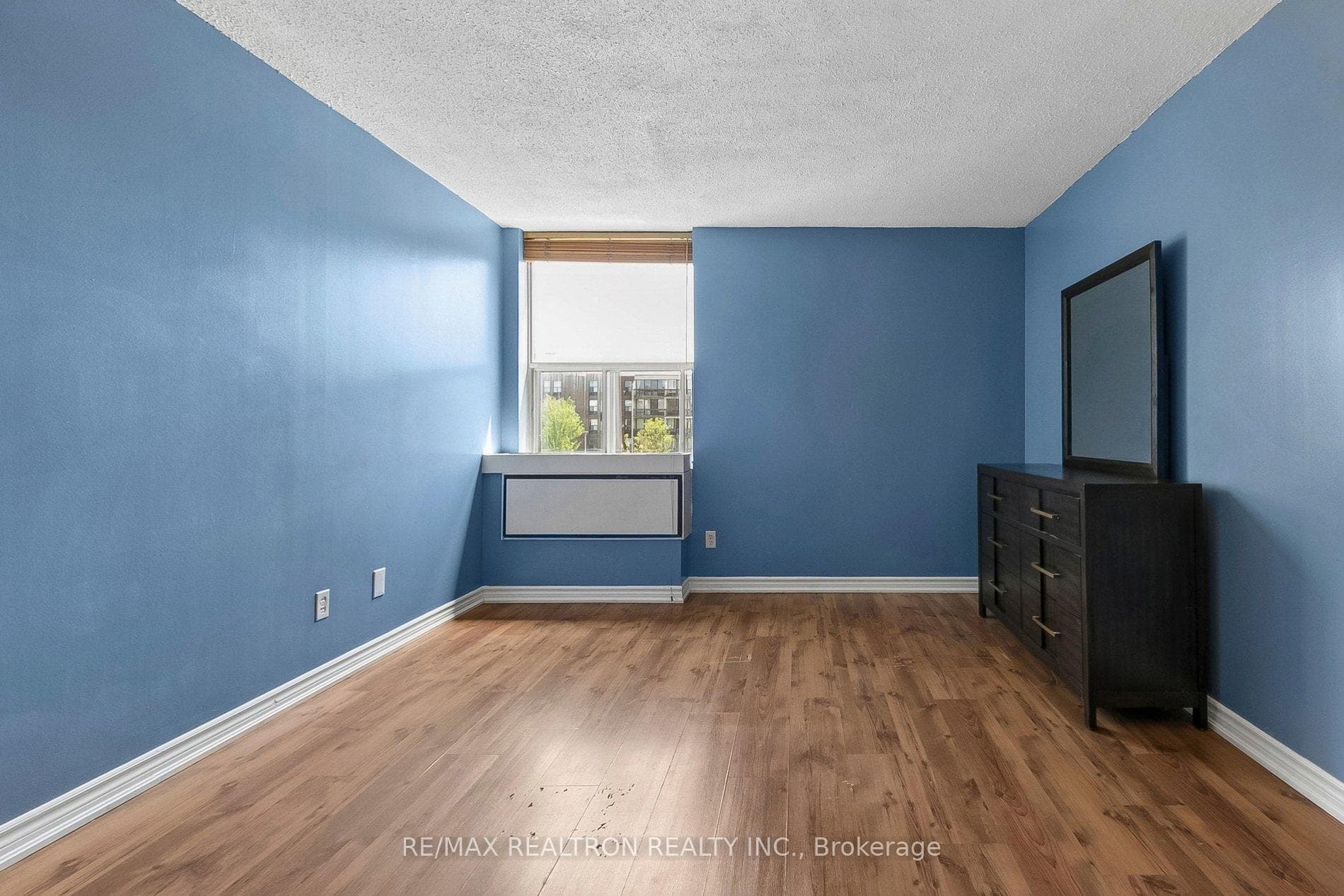 10 Fashion Roseway N/A Unit 306 - Condo photo 21 of 32 in Willowdale / Newtonbrook, Ontario
