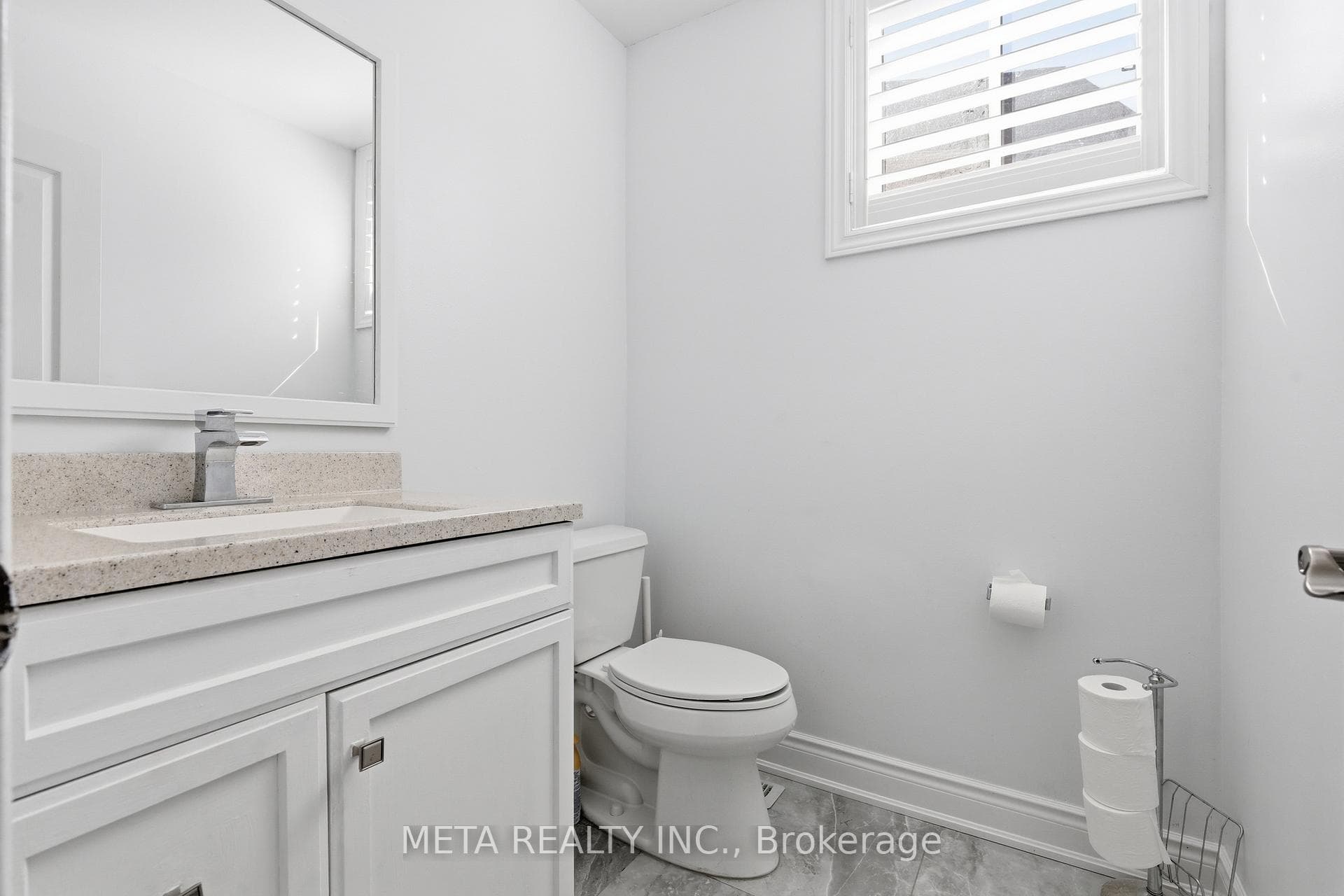 2299 Stratus Drive - Detached photo 8 of 42 in Oakville, Ontario