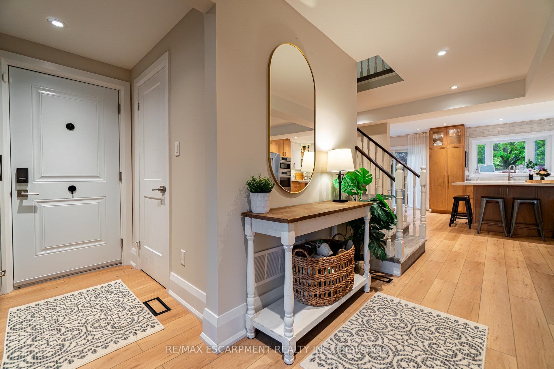 2393 Arnold Crescent - Detached photo 9 of 50 in Burlington, Ontario