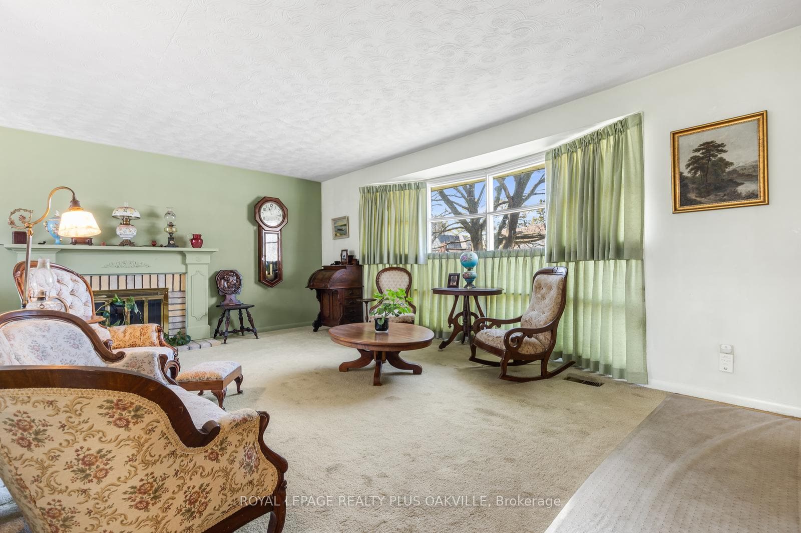227 Sandwell Drive - Detached photo 3 of 44 in Oakville, Ontario